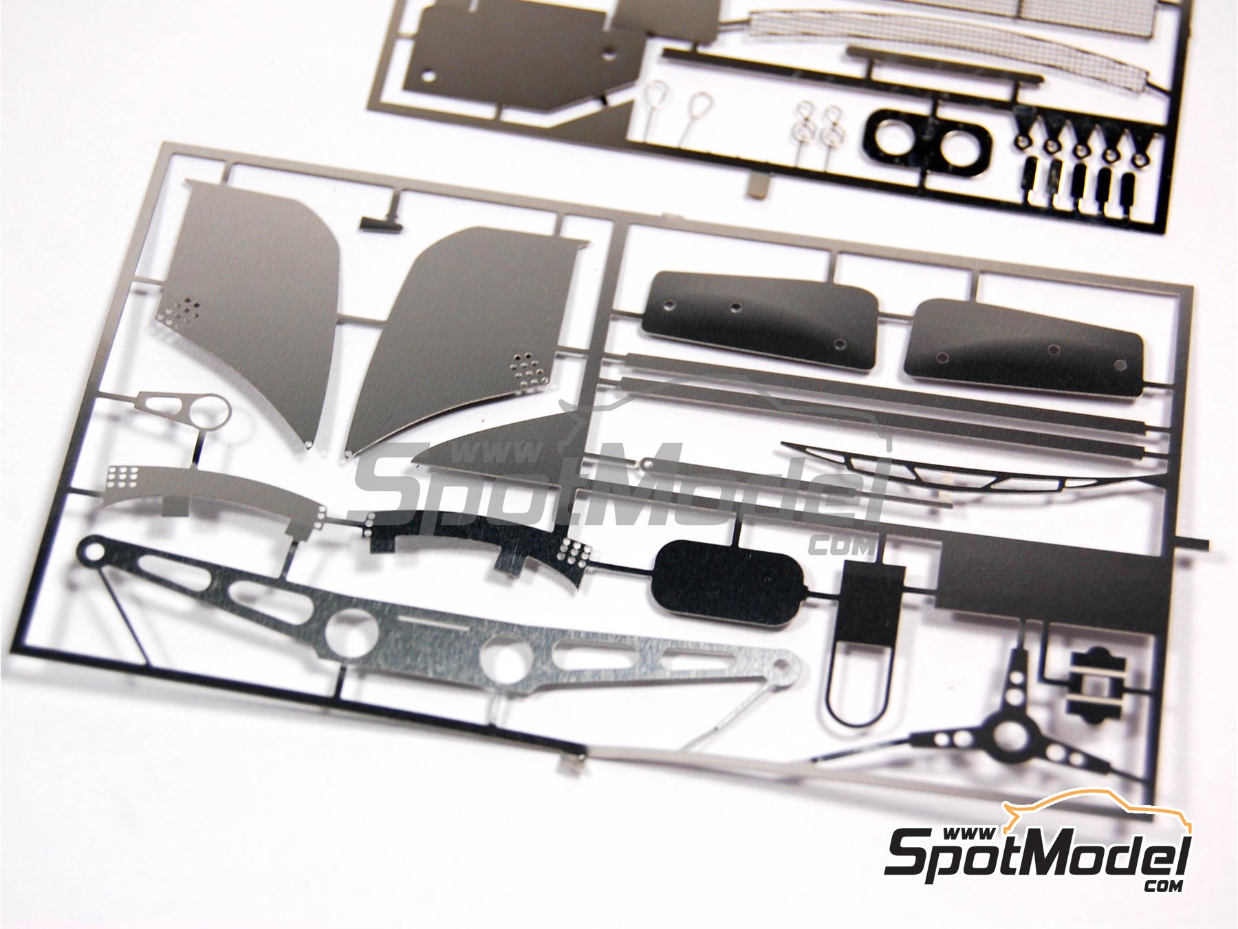 Image 8: Porsche 911 GT3 RS Racing | Transkit in 1/24 scale manufactured by Renaissance Models (ref. TK24-173, also TK24/173)