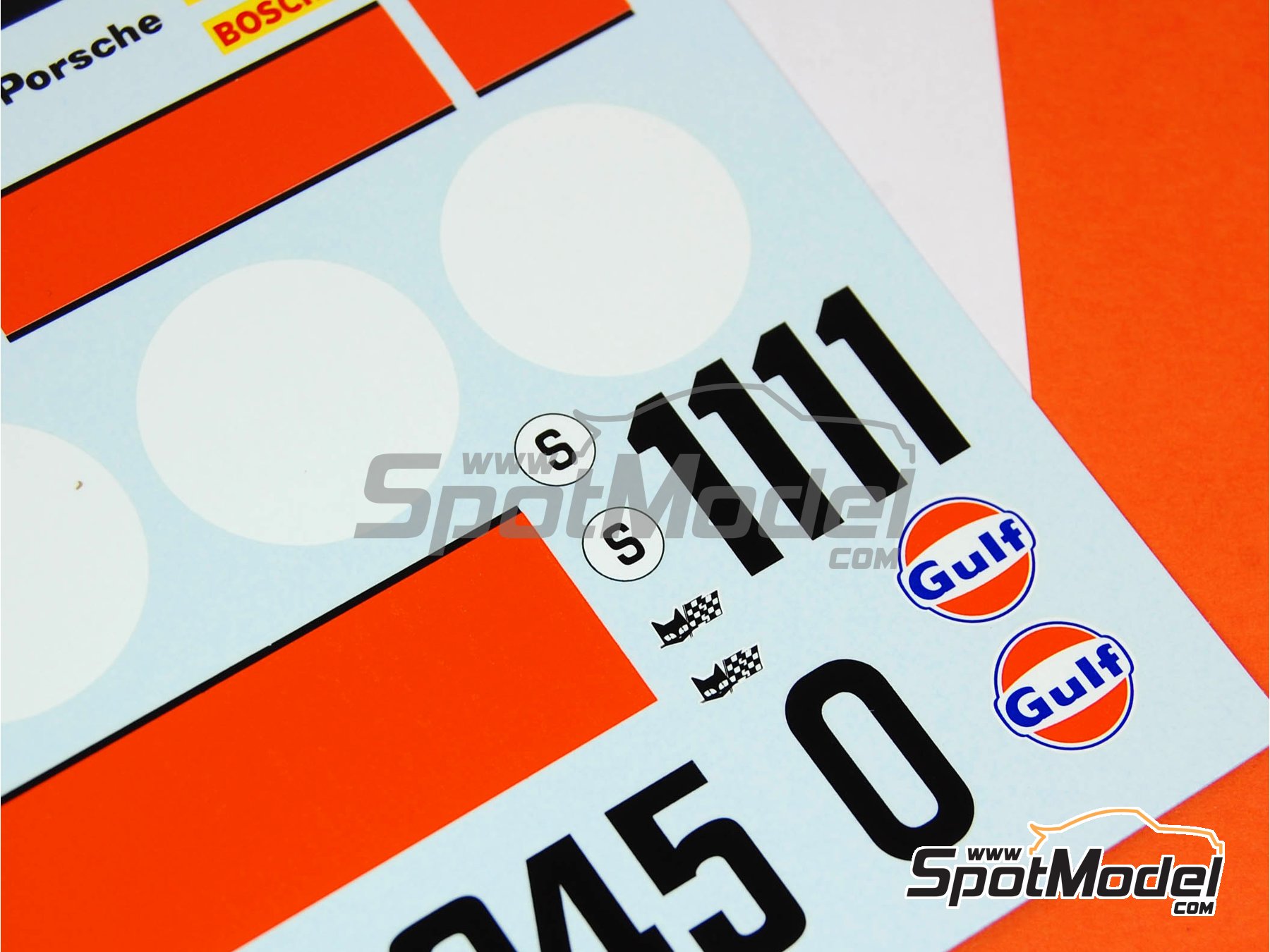 Image 2: Porsche 917K patrocinado por Gulf - 24 Horas de Daytona, 24 Horas de Le Mans 1970 | Decoraci&oacute;n en escala&nbsp;1/24 fabricado por Renaissance Models (ref.&nbsp;TK24-208, tambien TK24/208)