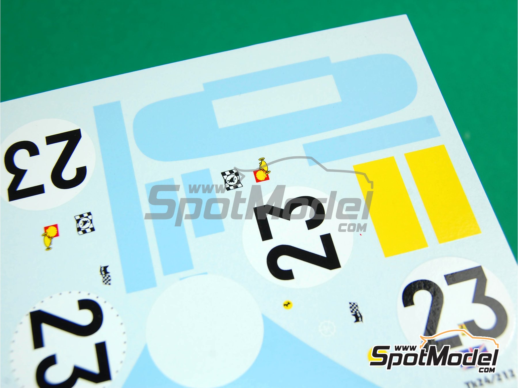 Image 2: Ferrari 412 P Maranello Concessionaires Team - 24 Hours Le Mans 1967 | Marking / livery in 1/24 scale manufactured by Renaissance Models (ref.&nbsp;TK24-212DS, also TK24/212DS)