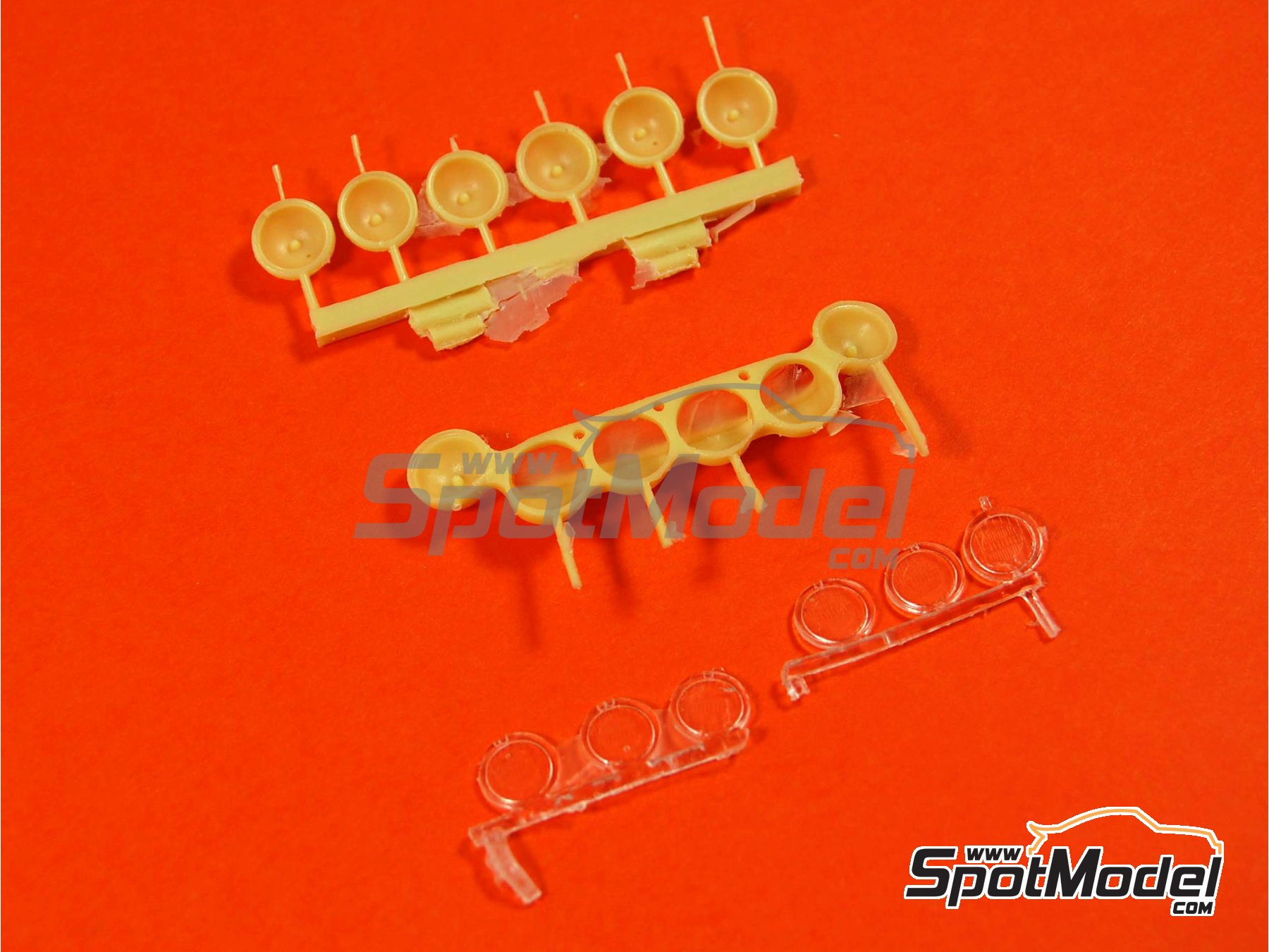 Image 1: Peugeot 205 Turbo 16 - focus | Lamp pod in 1/24 scale manufactured by Renaissance Models (ref.&nbsp;TK24-247, also TK24/247)