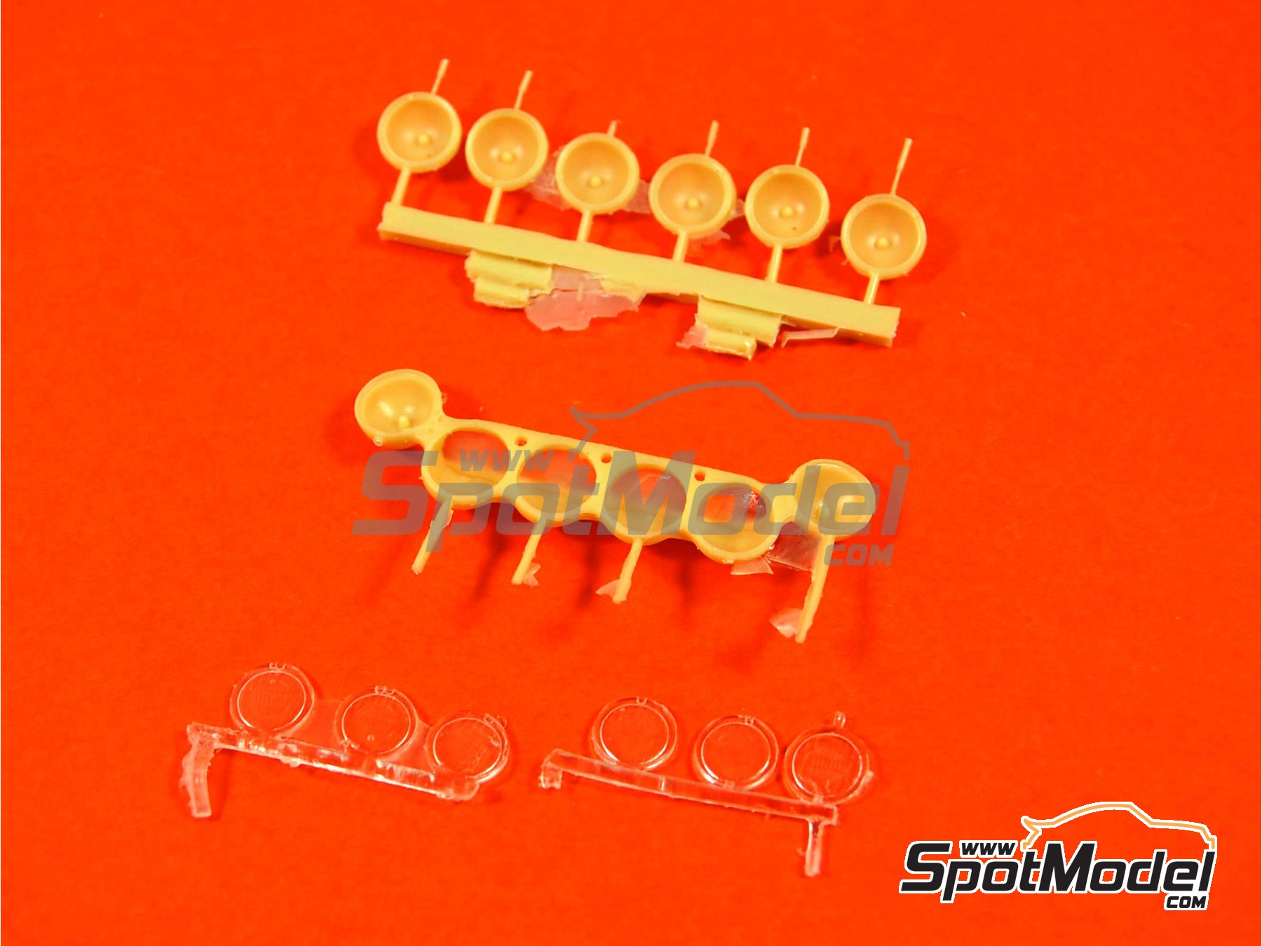 Image 2: Peugeot 205 Turbo 16 - focus | Lamp pod in 1/24 scale manufactured by Renaissance Models (ref.&nbsp;TK24-247, also TK24/247)