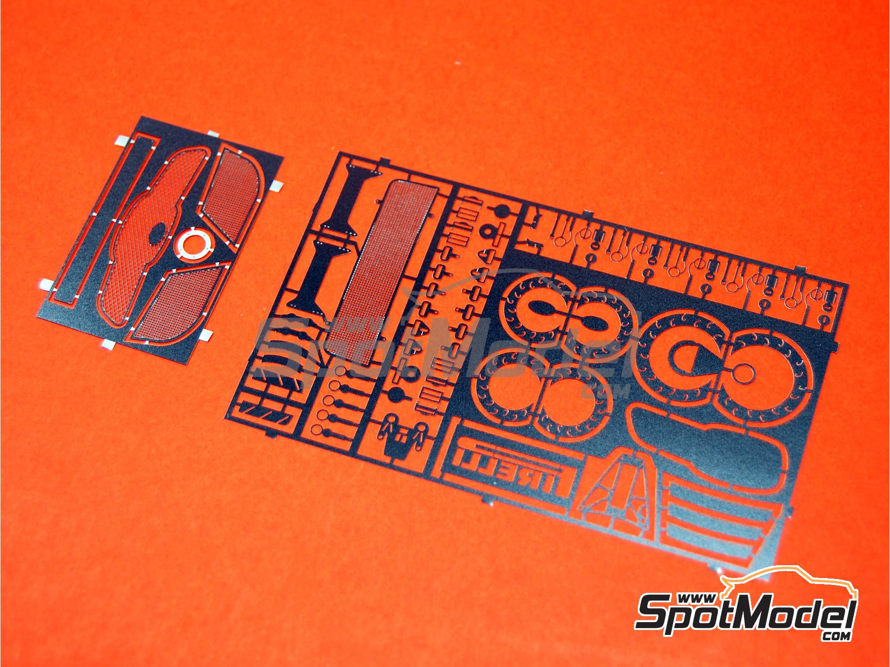 Image 12: Subaru WRC S12B Equipo Subaru World Rally Team - Rally de Monte Carlo - Rallye Automobile de Monte-Carlo 2008 | Decoración en escala 1/24 fabricado por Renaissance Models (ref. TK24-274, tambien TK24/274)