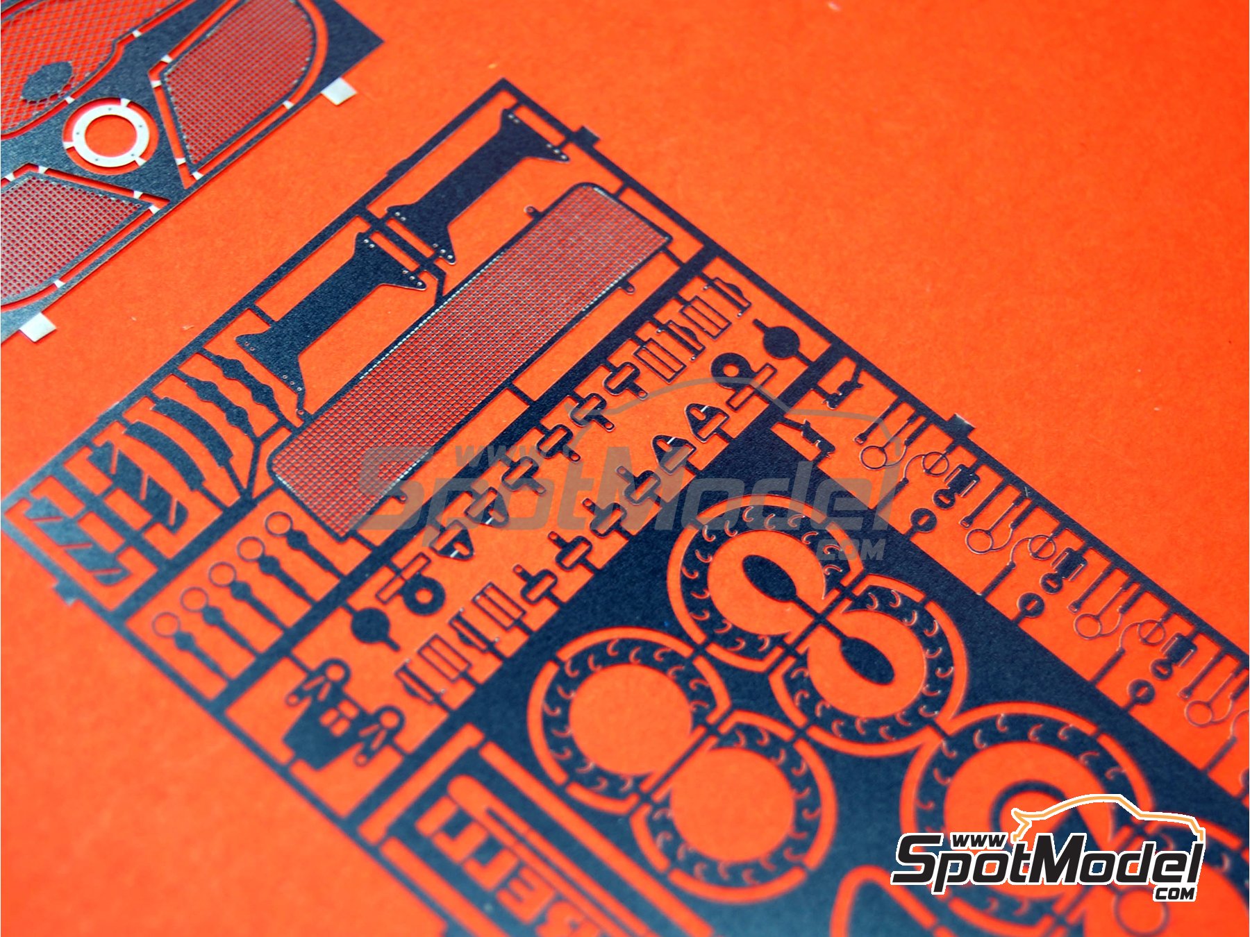 Image 14: Subaru WRC S12B Equipo Subaru World Rally Team - Rally de Monte Carlo - Rallye Automobile de Monte-Carlo 2008 | Decoración en escala 1/24 fabricado por Renaissance Models (ref. TK24-274, tambien TK24/274)