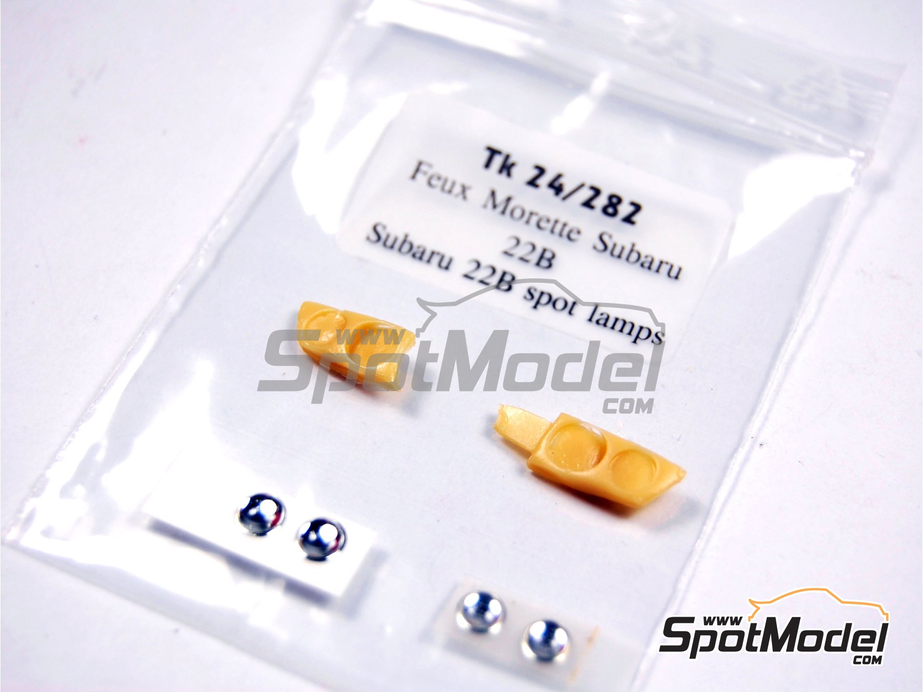 Image 1: Subaru Impreza WRC - Double Light Headlamps | Auxiliary headlamp in 1/24 scale manufactured by Renaissance Models (ref.&nbsp;TK24-282, also TK24/282)