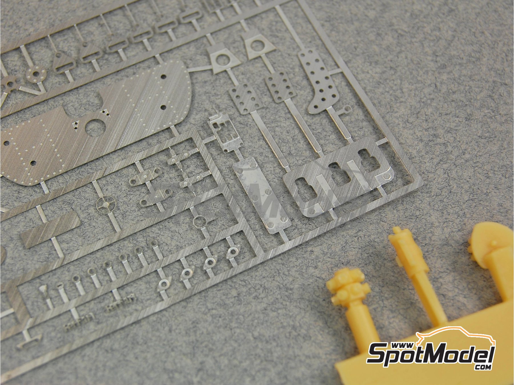 Image 3: Ferrari 512S | Detail up set in 1/24 scale manufactured by Renaissance Models (ref.&nbsp;TK24-304, also TK24/304)