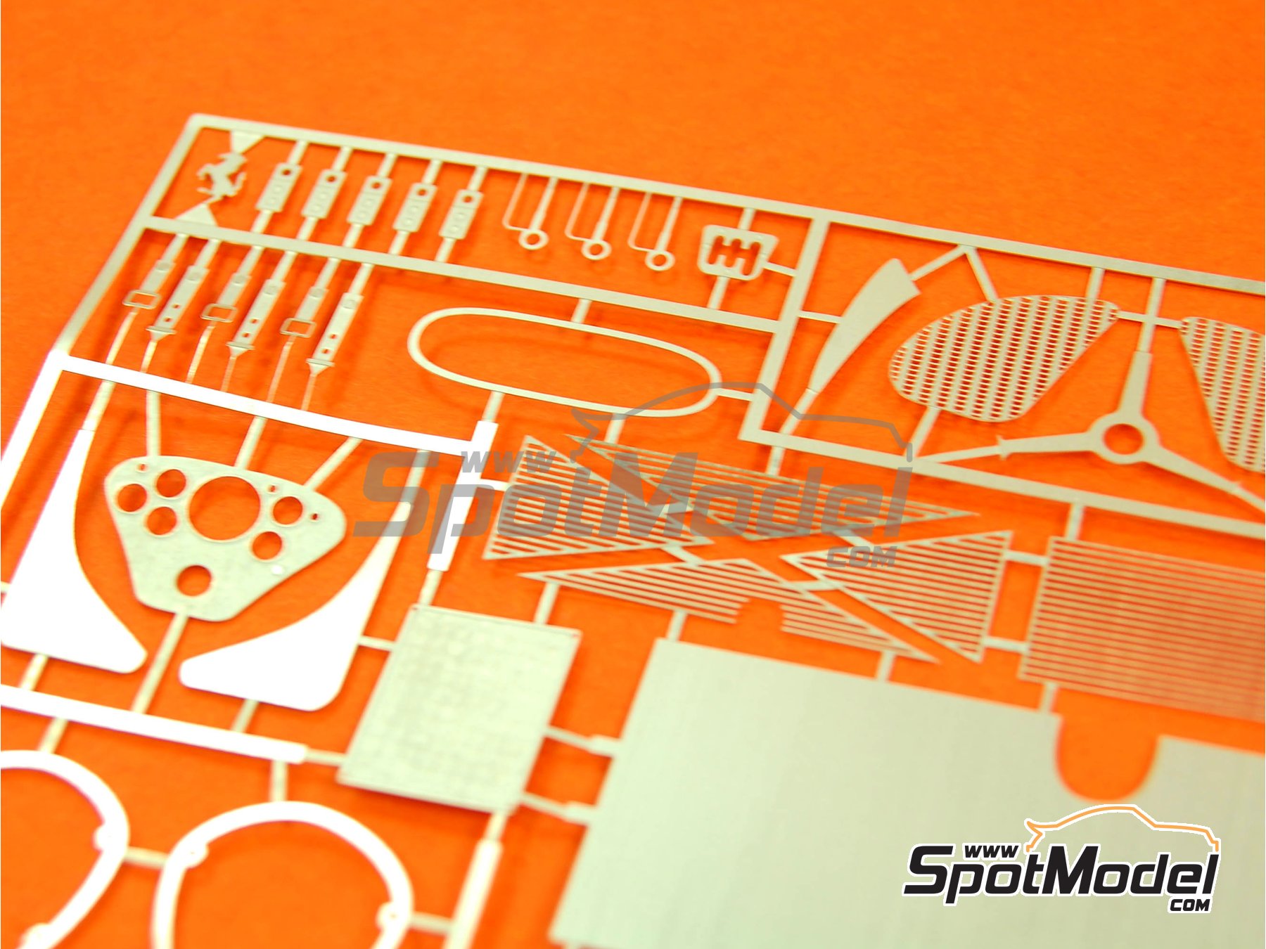 Image 5: Ferrari 250 GTO -  1962 and 1963 | Detail up set in 1/24 scale manufactured by Renaissance Models (ref.&nbsp;TK24-319, also TK24/319)