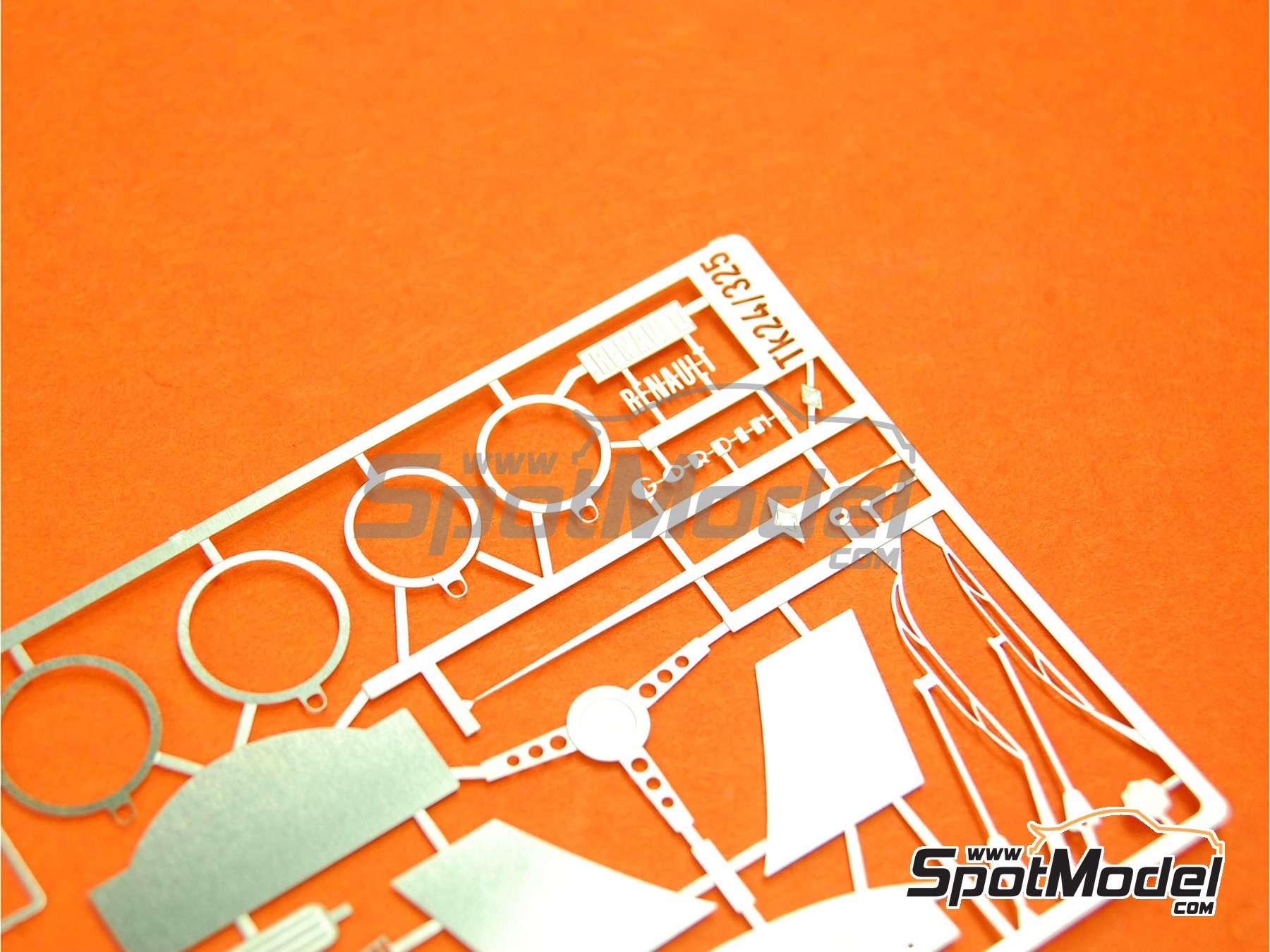 Image 2: Renault R8 Gordini | Set de mejora y detallado en escala&nbsp;1/24 fabricado por Renaissance Models (ref.&nbsp;TK24-325, tambien TK24/325)