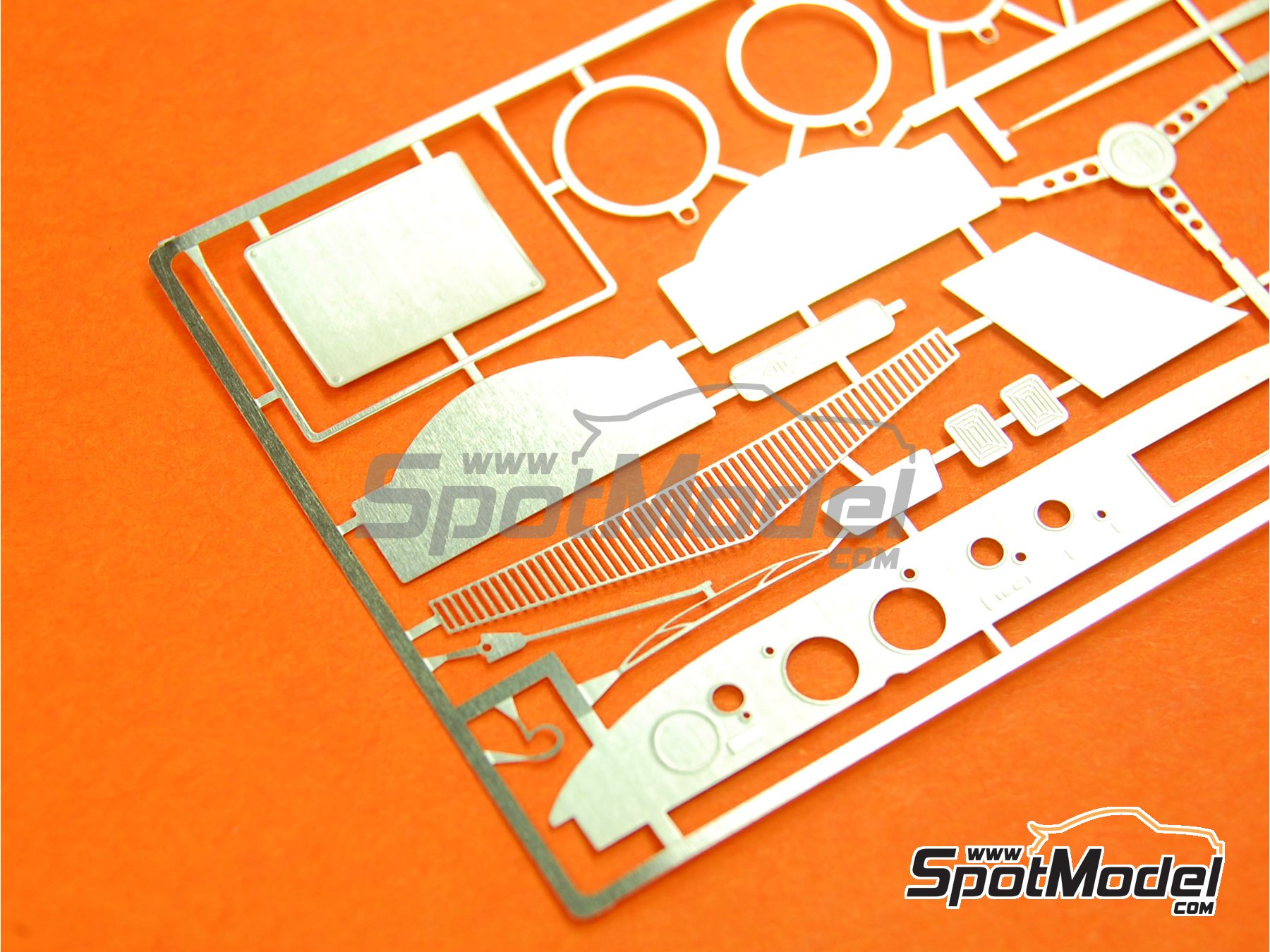 Image 3: Renault R8 Gordini | Set de mejora y detallado en escala&nbsp;1/24 fabricado por Renaissance Models (ref.&nbsp;TK24-325, tambien TK24/325)