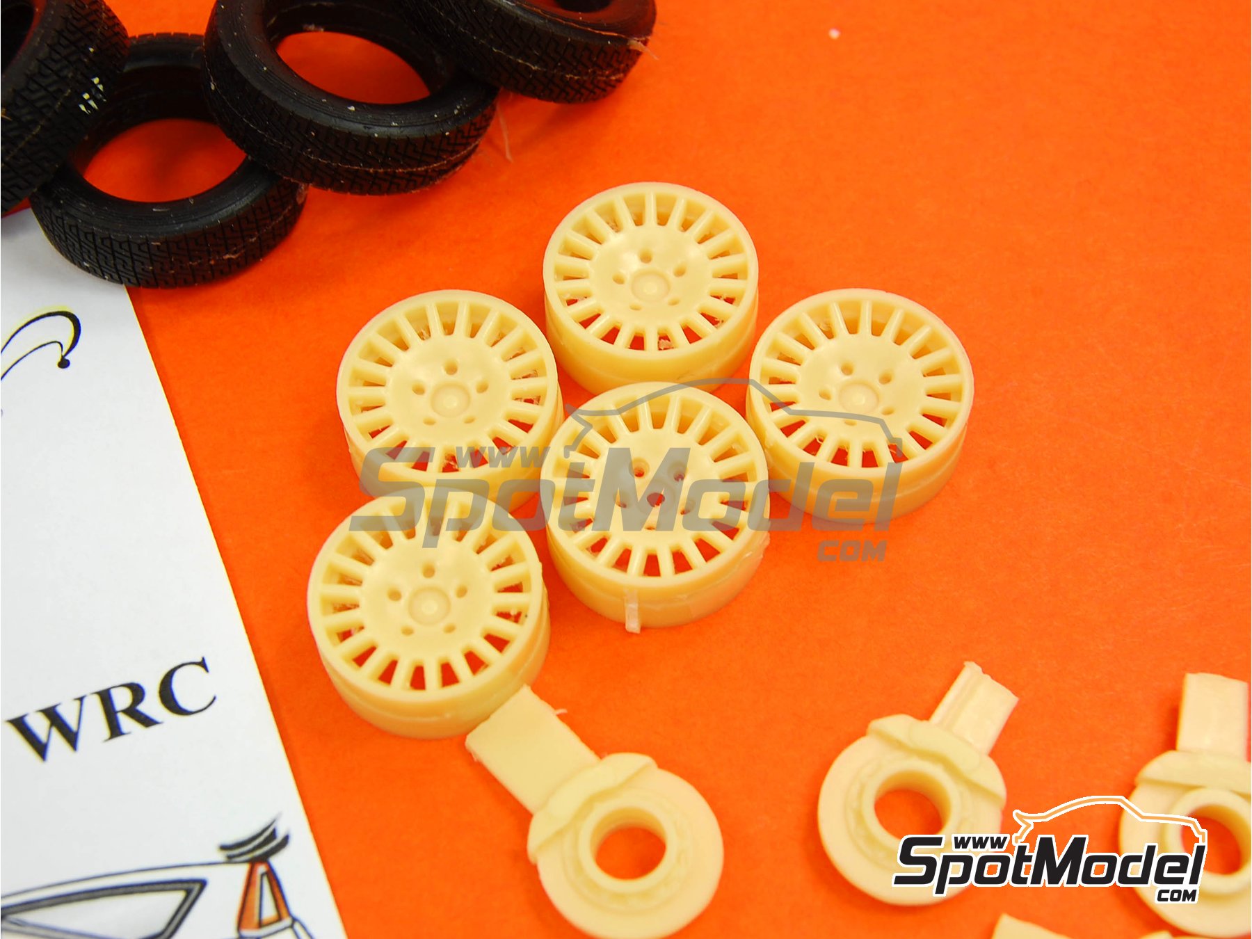 Image 3: Citroen C4 WRC - Conversion a tierra | Transkit en escala&nbsp;1/24 fabricado por Renaissance Models (ref.&nbsp;TK24-328, tambien TK24/328)