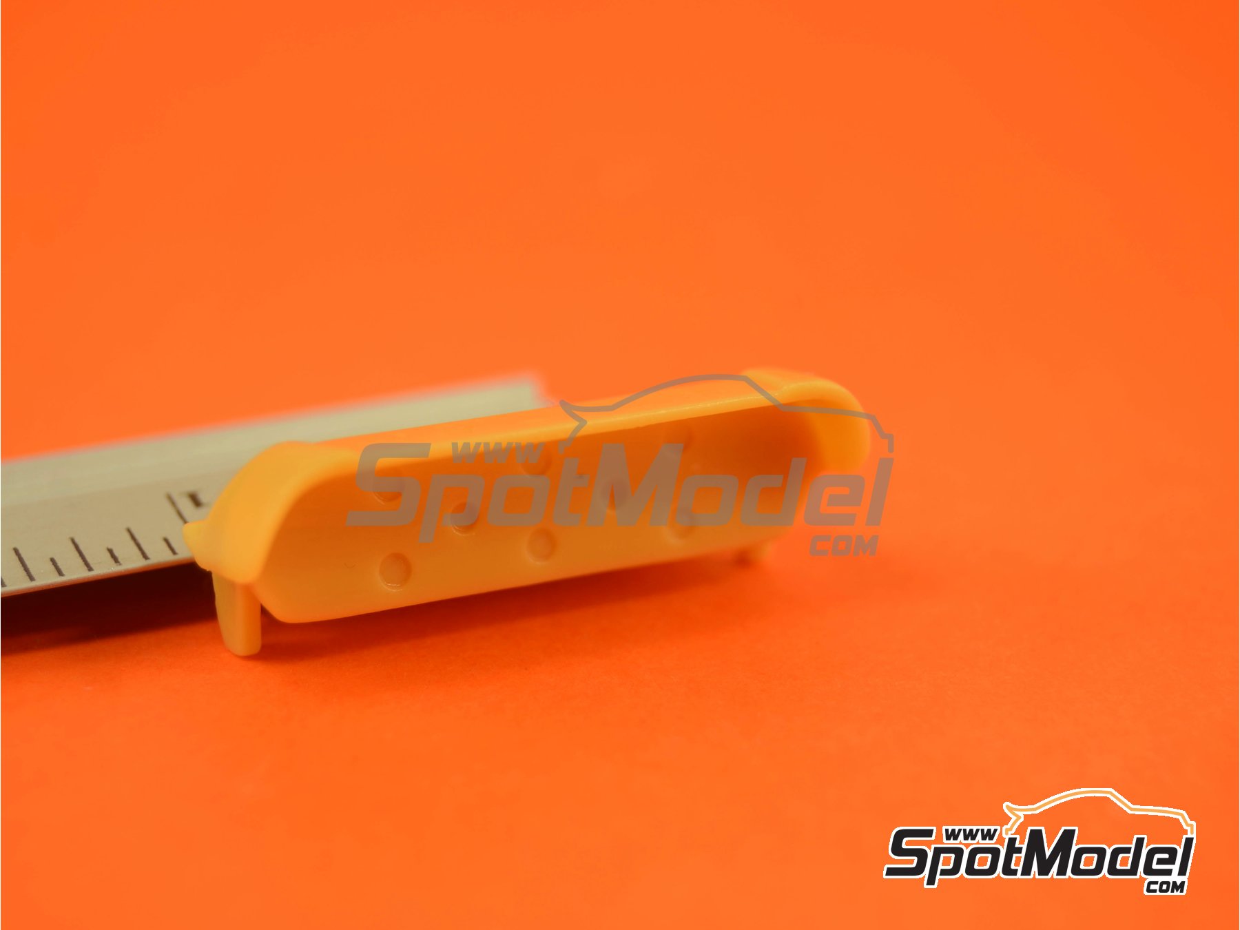 Image 3: Lancia Super Delta Deltona HF | Rampa de luces en escala 1/24 fabricado por Renaissance Models (ref. TK24-420, tambien TK24/420)