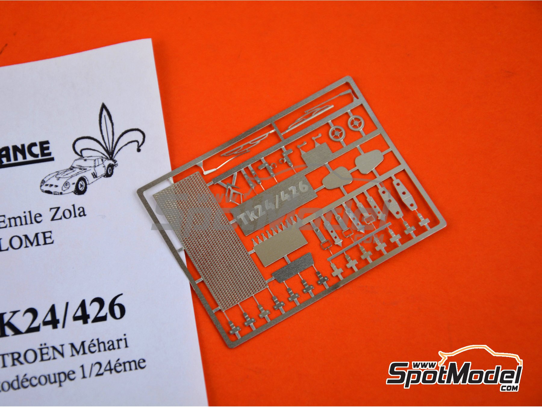 Image 3: Citro&euml;n Mehari | Set de mejora y detallado en escala&nbsp;1/24 fabricado por Renaissance Models (ref.&nbsp;TK24-426, tambien TK24/426)