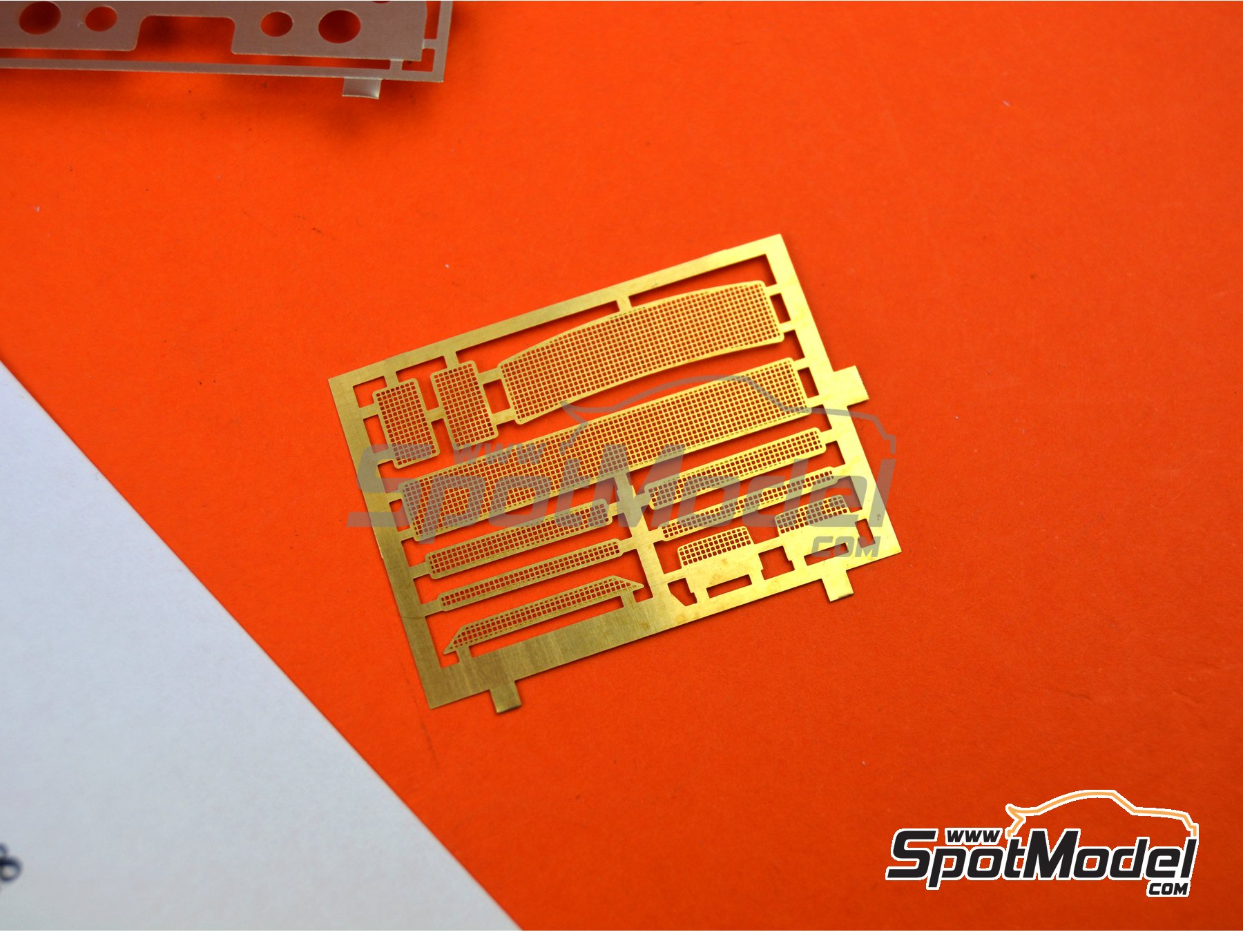 Image 5: Opel Manta 400 Group B | Set de mejora y detallado en escala 1/24 fabricado por Renaissance Models (ref. TK24-446, tambien TK24/446)