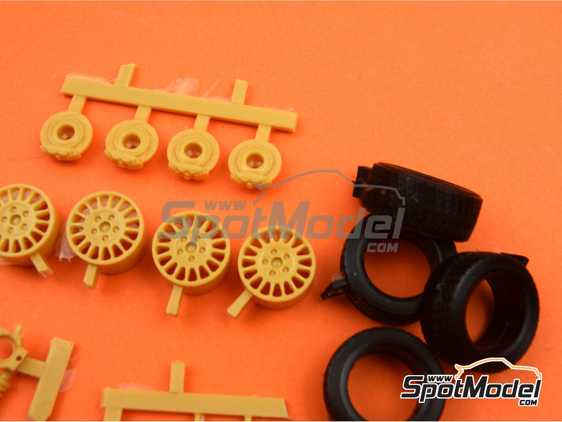 Image 2: Volkswagen Polo WRC - configuraci&oacute;n de grava | Set de conversi&oacute;n a tierra en escala&nbsp;1/24 fabricado por Renaissance Models (ref.&nbsp;TK24-456, tambien TK24/456)