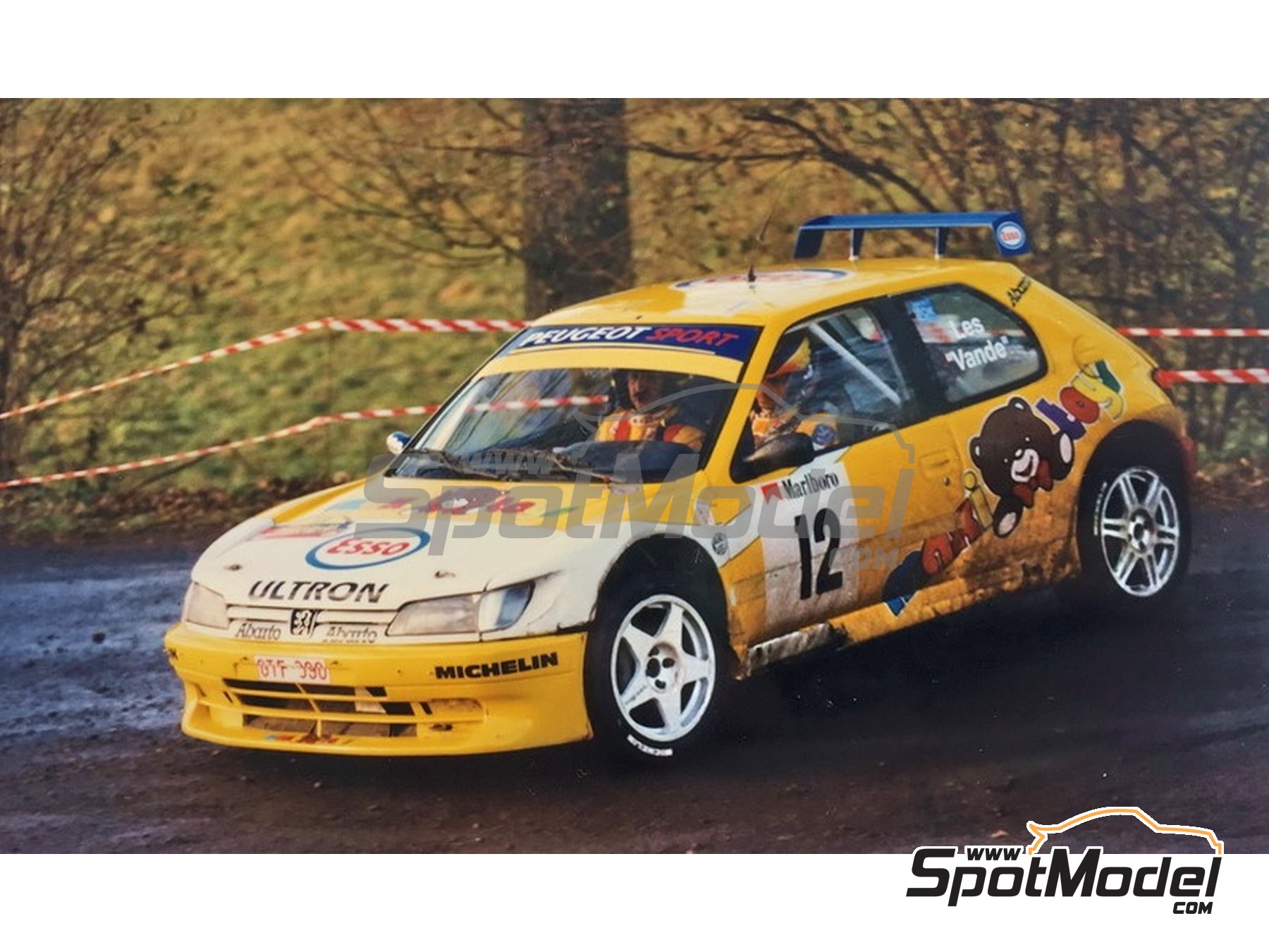 Image 2: Peugeot 306 Maxi Evo1 patrocinado por Maxi-Toys - Rally Condroz de B&eacute;lgica - Rallye du Condroz 1997 | Decoraci&oacute;n en escala&nbsp;1/24 fabricado por Renaissance Models (ref.&nbsp;TK24-473, tambien TK24/473)