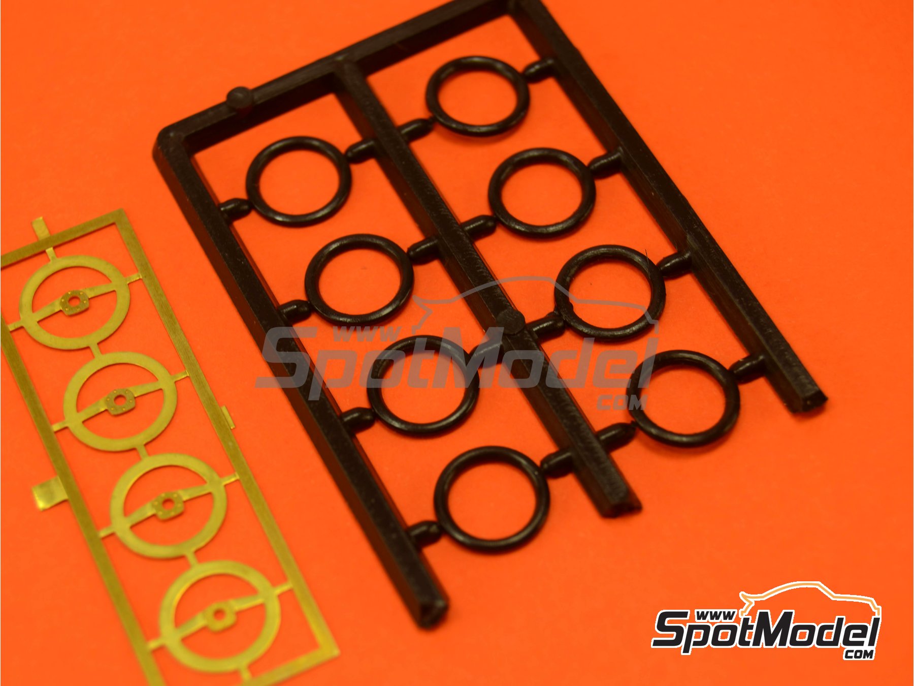 Image 2: Rally Car two spokes steering wheels | Steering wheel in 1/43 scale manufactured by Renaissance Models (ref.&nbsp;VR2)