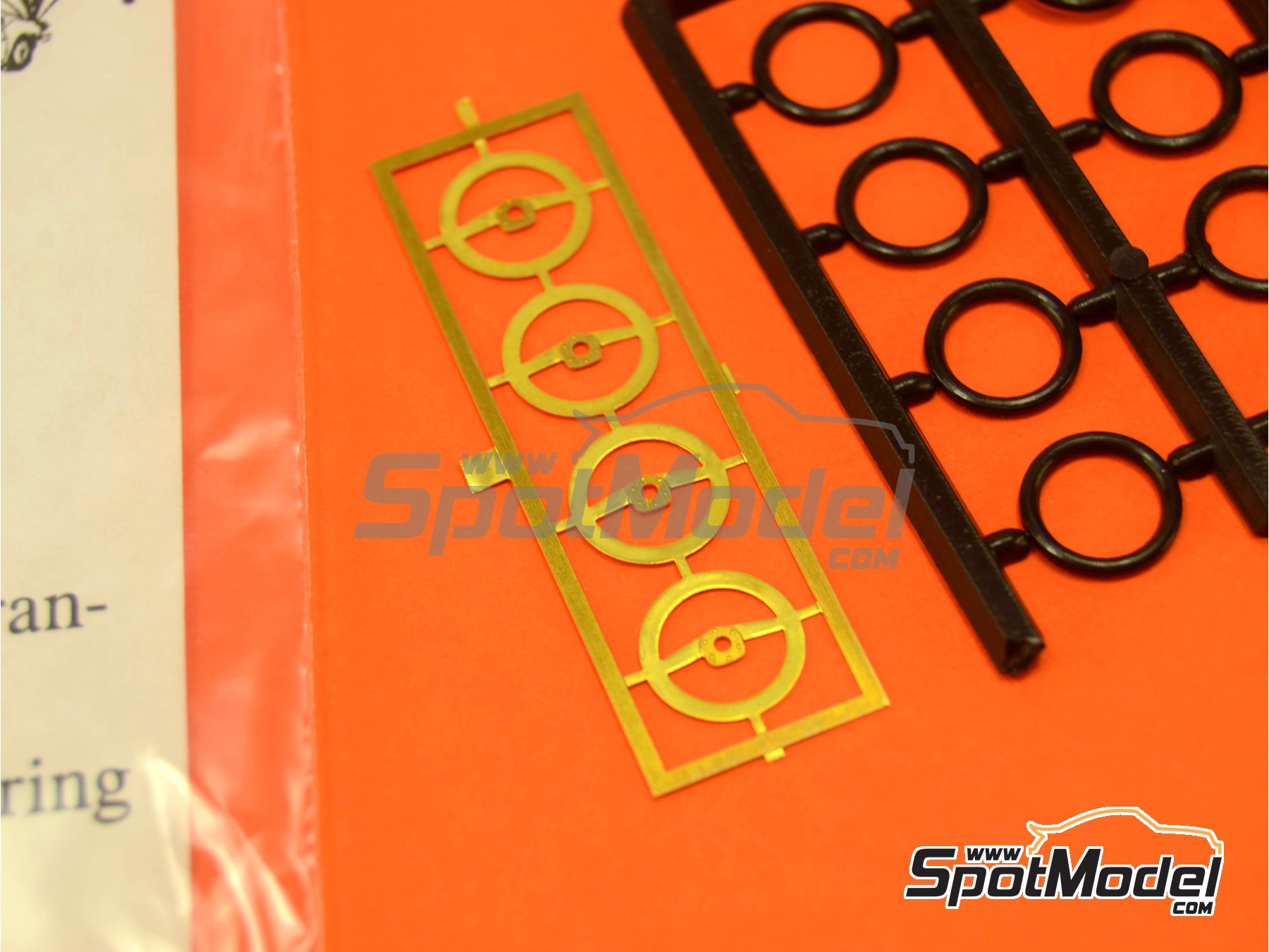 Image 3: Rally Car two spokes steering wheels | Steering wheel in 1/43 scale manufactured by Renaissance Models (ref.&nbsp;VR2)