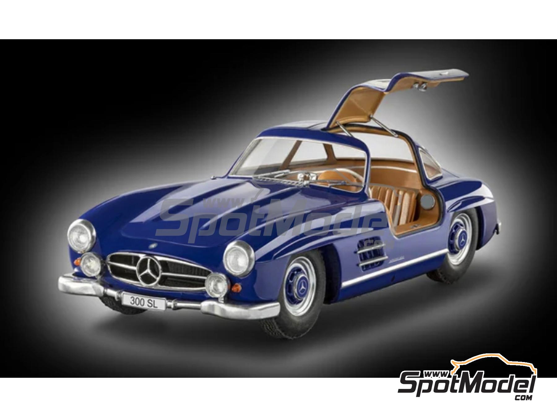 Image 2: Mercedes-Benz 300SL -  1954 - 5 x 10ml + 1 x 25gr | Car scale model kit in 1/24 scale manufactured by Revell (ref.&nbsp;REV05614, also 4009803005614 and 05614)