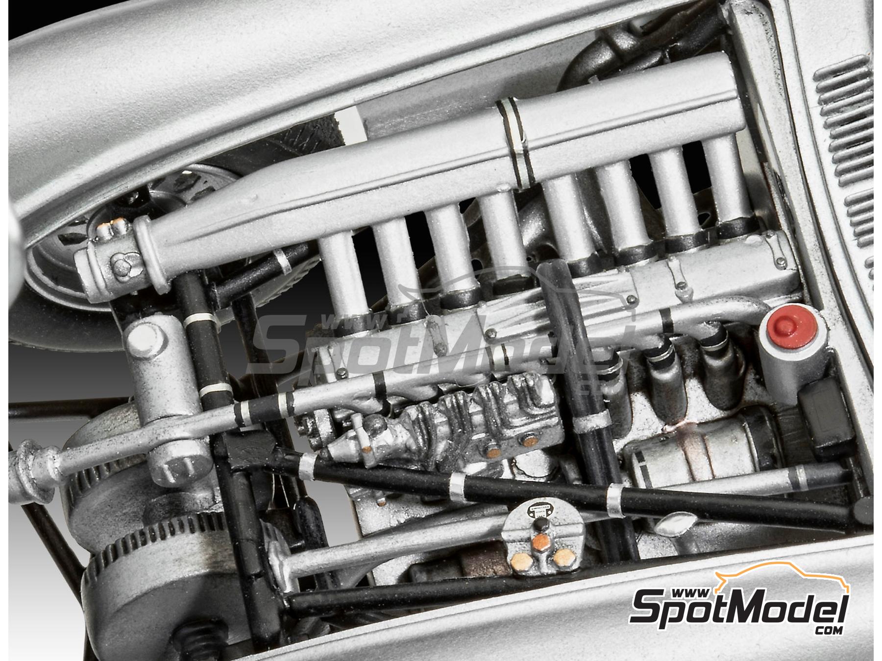 Image 5: Mercedes-Benz 300 SLR Uhlenhaut Coupe -  1955 - 6 x 10ml + 1 x 25gr | Car scale model kit in 1/24 scale manufactured by Revell (ref.&nbsp;REV05633, also 4009803056333 and 05633)