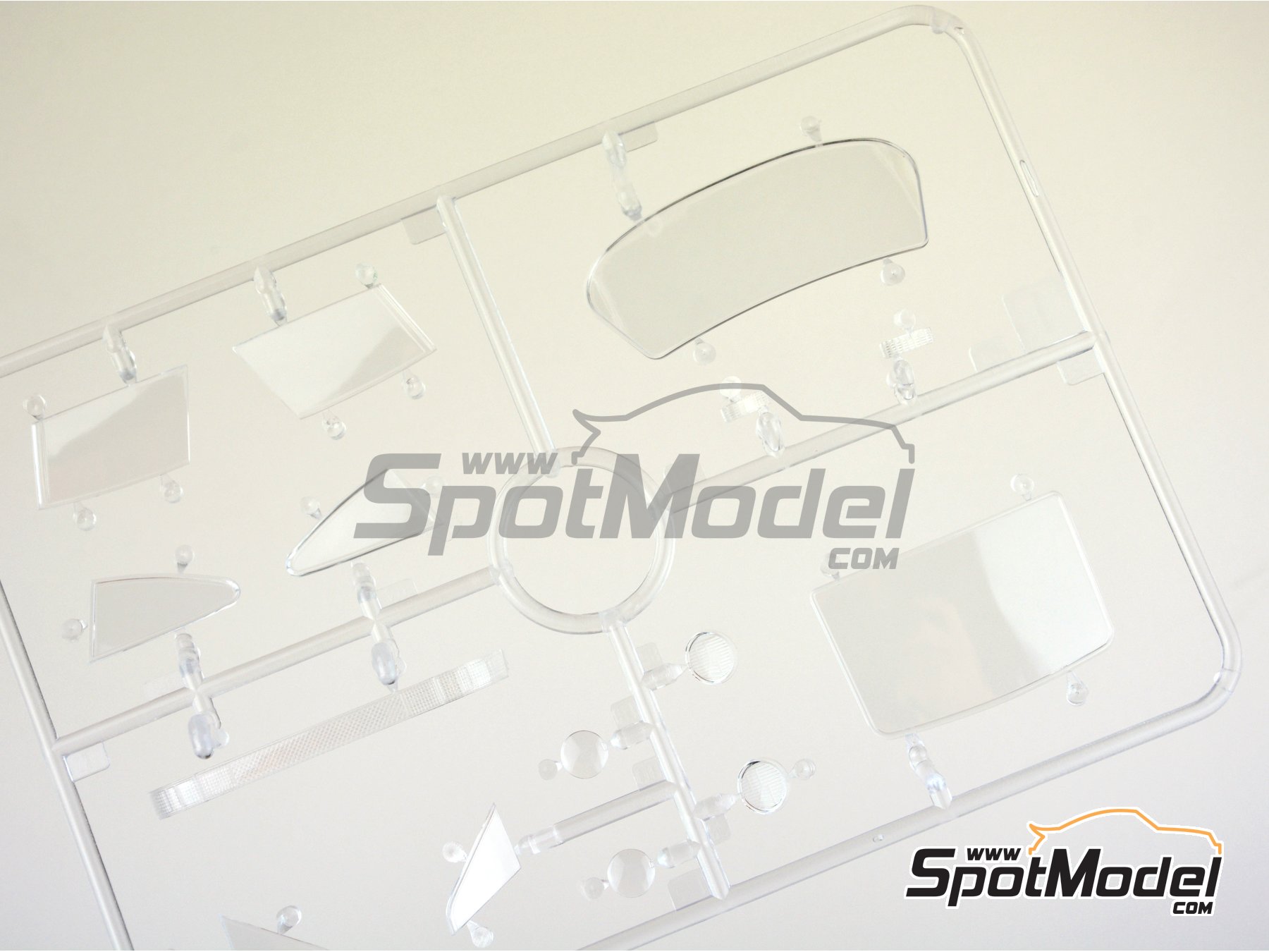 Image 7: Porsche 934 Turbo RSR Group 4 Max Moritz Team sponsored by J&auml;germeister - European GT Championship, N&uuml;rburgring 300 Kilometres 1976 | Car scale model kit in 1/24 scale manufactured by Revell (ref.&nbsp;REV07031, also 4009803070315 and 07031)