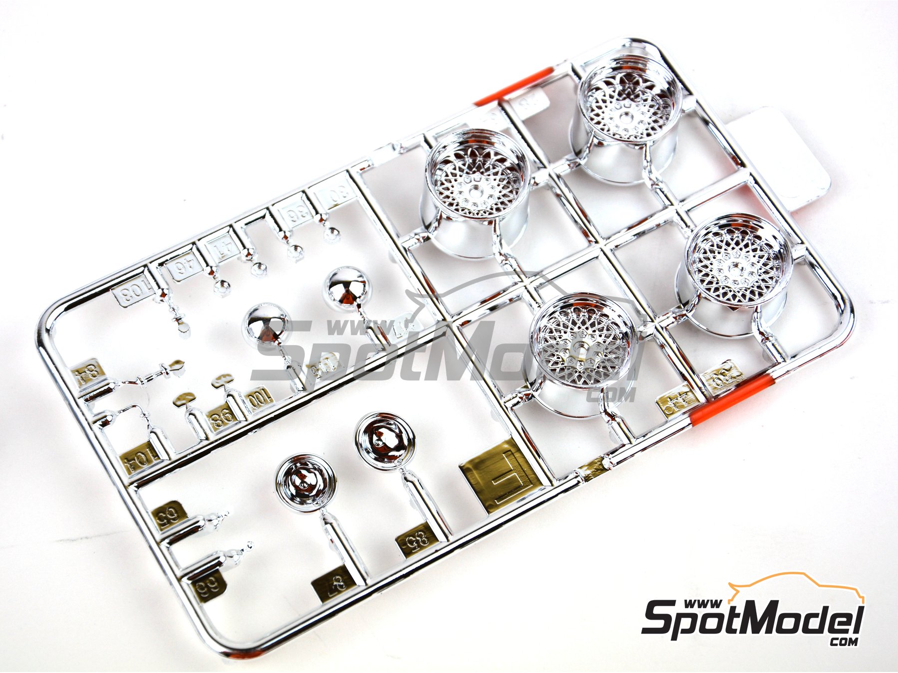 Image 8: Porsche 934 Turbo RSR Group 4 Max Moritz Team sponsored by J&auml;germeister - European GT Championship, N&uuml;rburgring 300 Kilometres 1976 | Car scale model kit in 1/24 scale manufactured by Revell (ref.&nbsp;REV07031, also 4009803070315 and 07031)