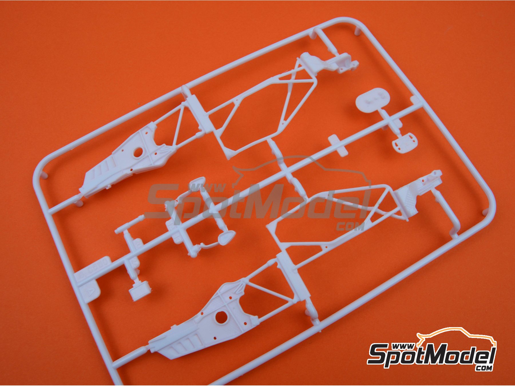 Image 10: Ford GT Ford Chip Ganassi Racing Team - 24 Hours Le Mans 2017 | Car scale model kit in 1/24 scale manufactured by Revell (ref.&nbsp;REV07041, also 4009803070414, 07041 and 85-4418)