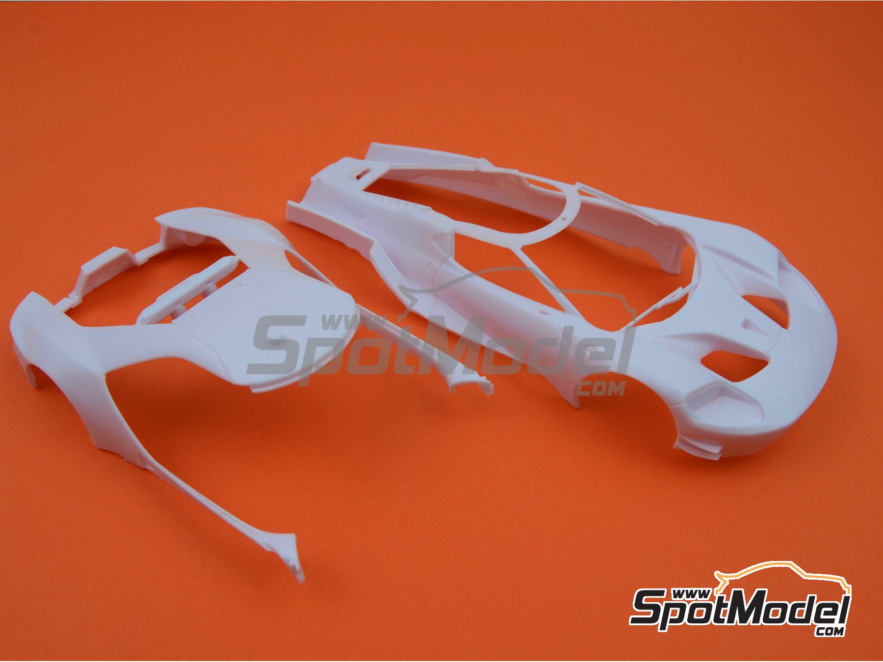 Image 14: Ford GT Ford Chip Ganassi Racing Team - 24 Hours Le Mans 2017 | Car scale model kit in 1/24 scale manufactured by Revell (ref.&nbsp;REV07041, also 4009803070414, 07041 and 85-4418)