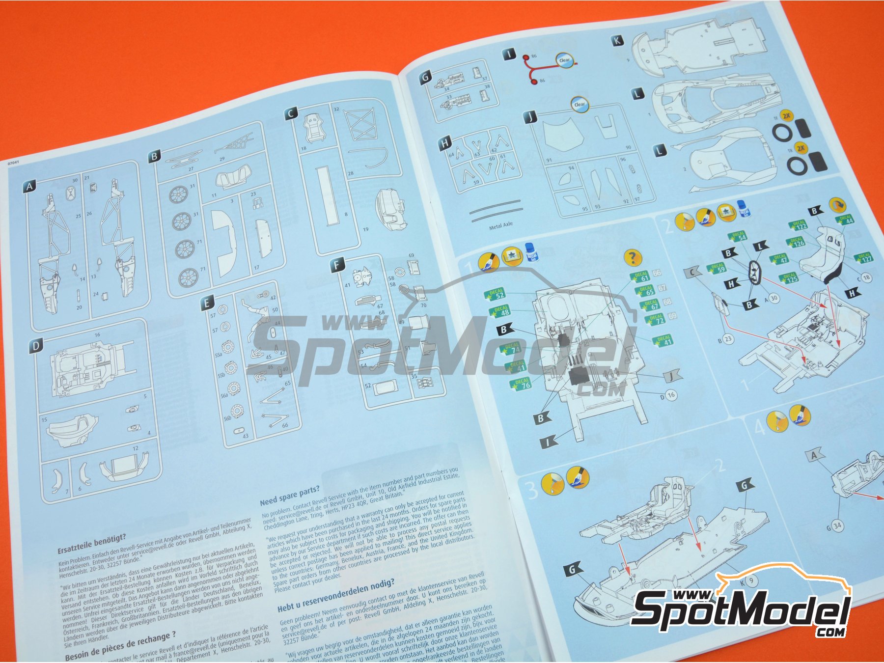 Image 22: Ford GT Ford Chip Ganassi Racing Team - 24 Hours Le Mans 2017 | Car scale model kit in 1/24 scale manufactured by Revell (ref.&nbsp;REV07041, also 4009803070414, 07041 and 85-4418)