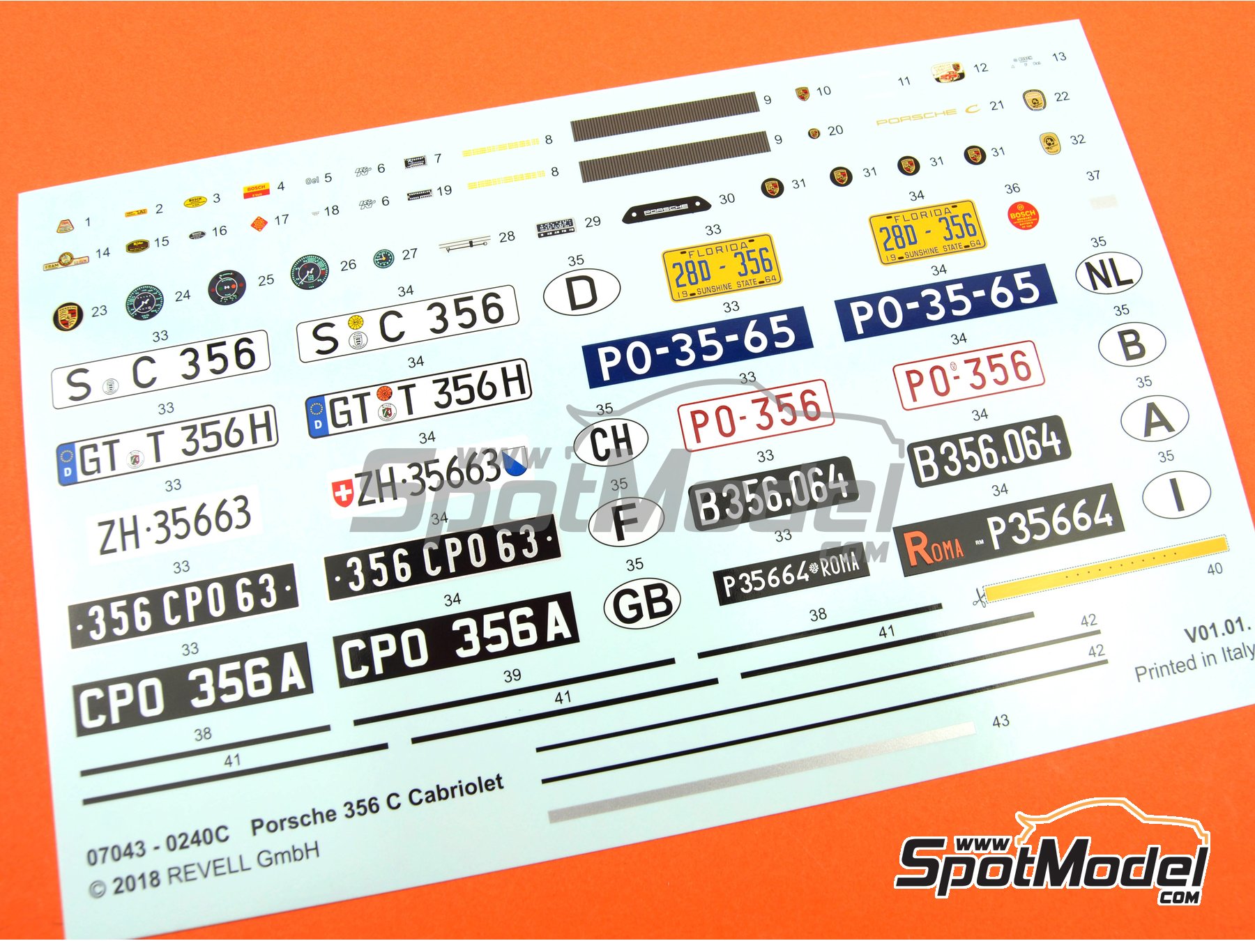 Image 8: Porsche 356 Cabriolet -  1964 | Model car kit in 1/16 scale manufactured by Revell (ref.&nbsp;REV07043, also 4009803070438)