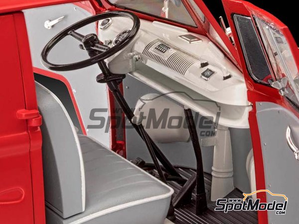 Image 4: Volkswagen Transporter  T1 Kastenwagen Porsche Renndienst | Model van kit in 1/16 scale manufactured by Revell (ref.&nbsp;REV07049, also 07049, REV7049 and 4009803070490)