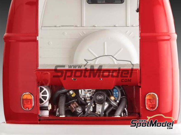 Image 6: Volkswagen Transporter  T1 Kastenwagen Porsche Renndienst | Model van kit in 1/16 scale manufactured by Revell (ref.&nbsp;REV07049, also 07049, REV7049 and 4009803070490)