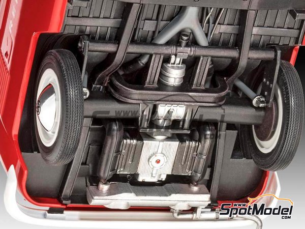 Image 7: Volkswagen Transporter  T1 Kastenwagen Porsche Renndienst | Model van kit in 1/16 scale manufactured by Revell (ref.&nbsp;REV07049, also 07049, REV7049 and 4009803070490)