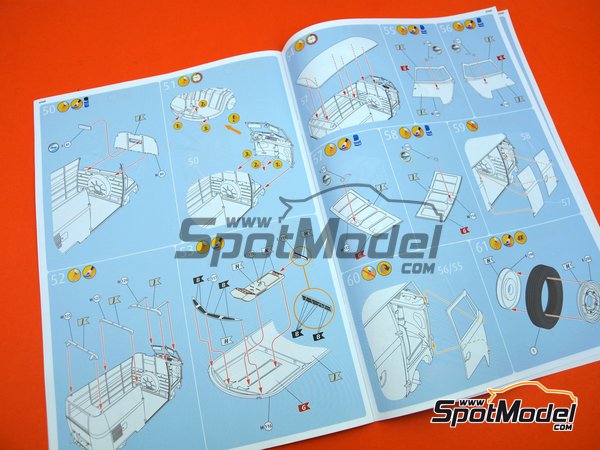Image 22: Volkswagen Transporter  T1 Kastenwagen Porsche Renndienst | Model van kit in 1/16 scale manufactured by Revell (ref.&nbsp;REV07049, also 07049, REV7049 and 4009803070490)