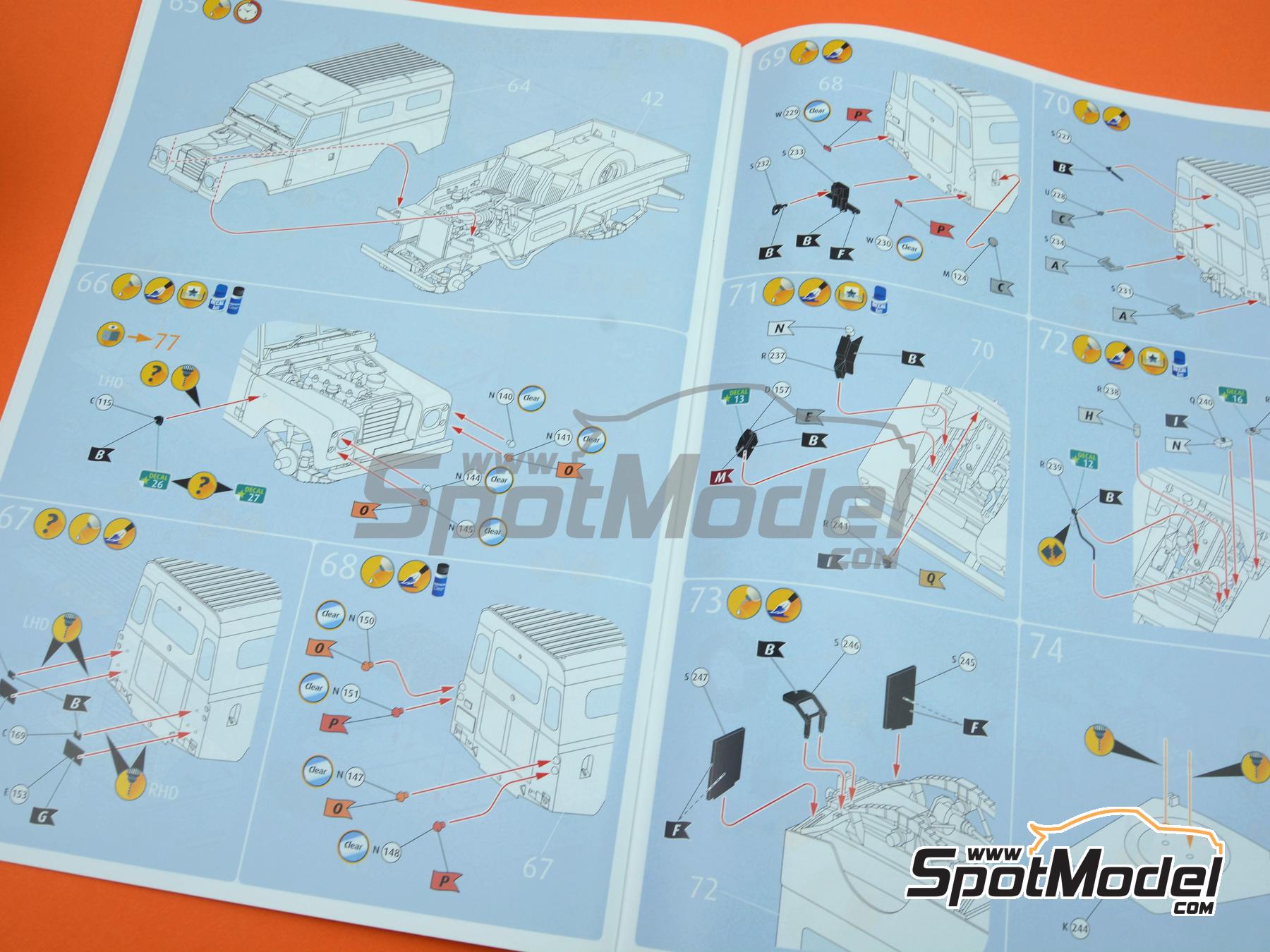 Image 20: Land Rover Serie III LWB Commercial | Maqueta de coche en escala 1/24 fabricado por Revell (ref. REV07056, tambien 4009803070568 y 07056)