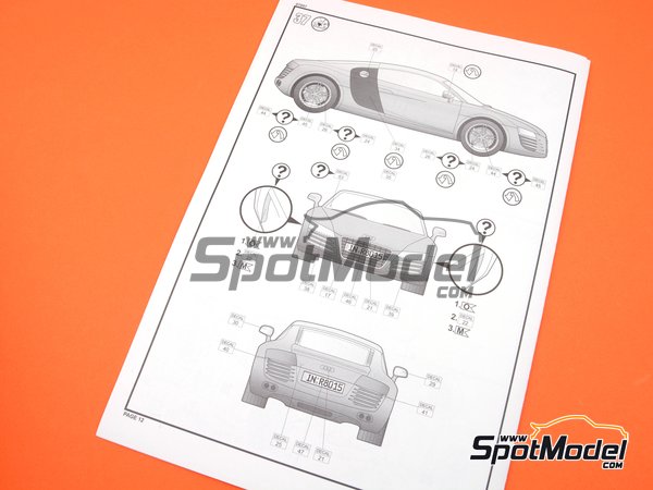 Image 8: Audi R8 | Car scale model kit in 1/24 scale manufactured by Revell (ref.&nbsp;REV07057, also 4009803070575 and 07057)