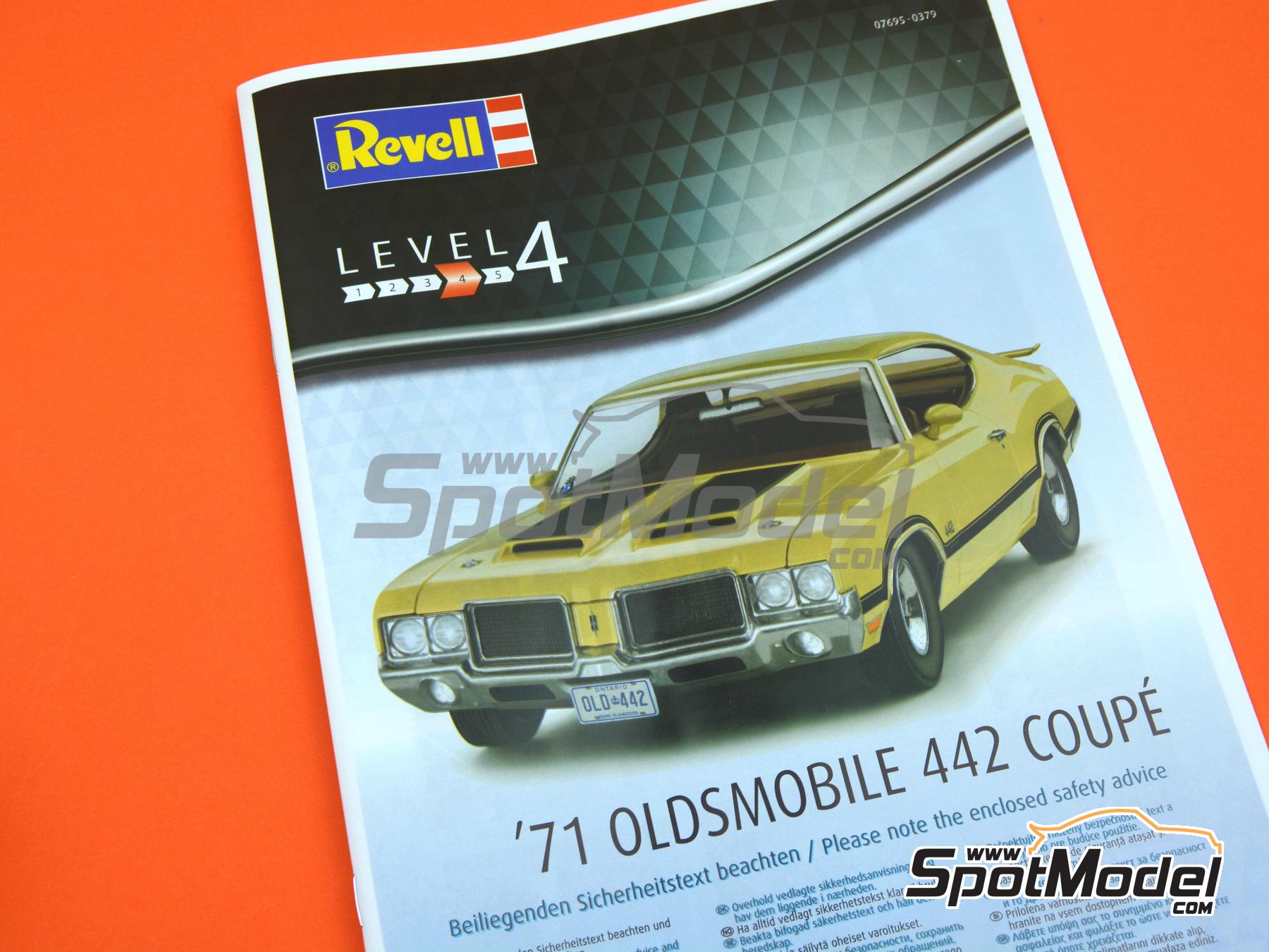Revell 07695: Car scale model kit 1/25 scale - Oldsmobile