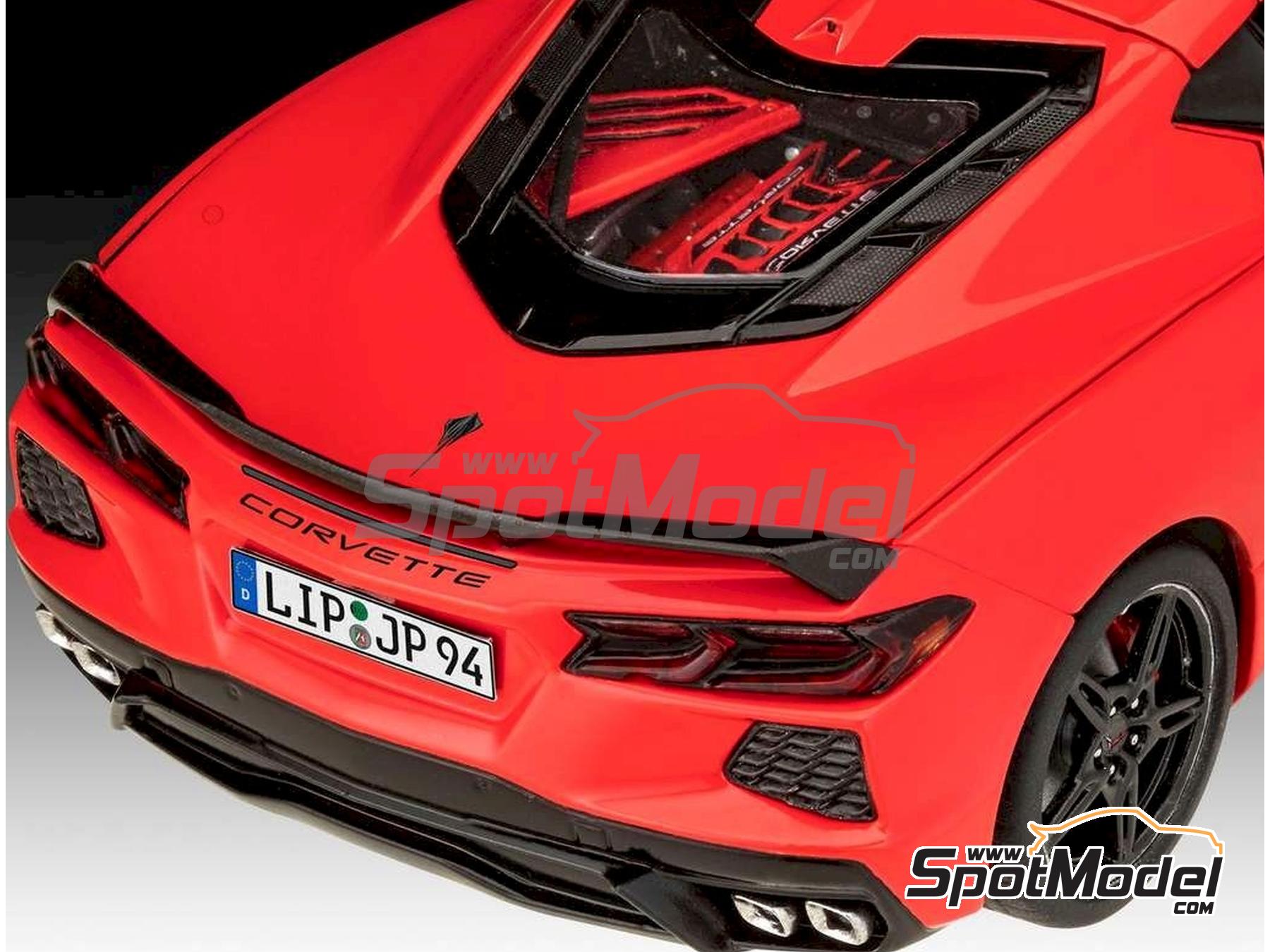 Image 6: Corvette C8 Coupe | Car scale model kit in 1/24 scale manufactured by Revell (ref. REV07714, also 4009803077147 and 07714)