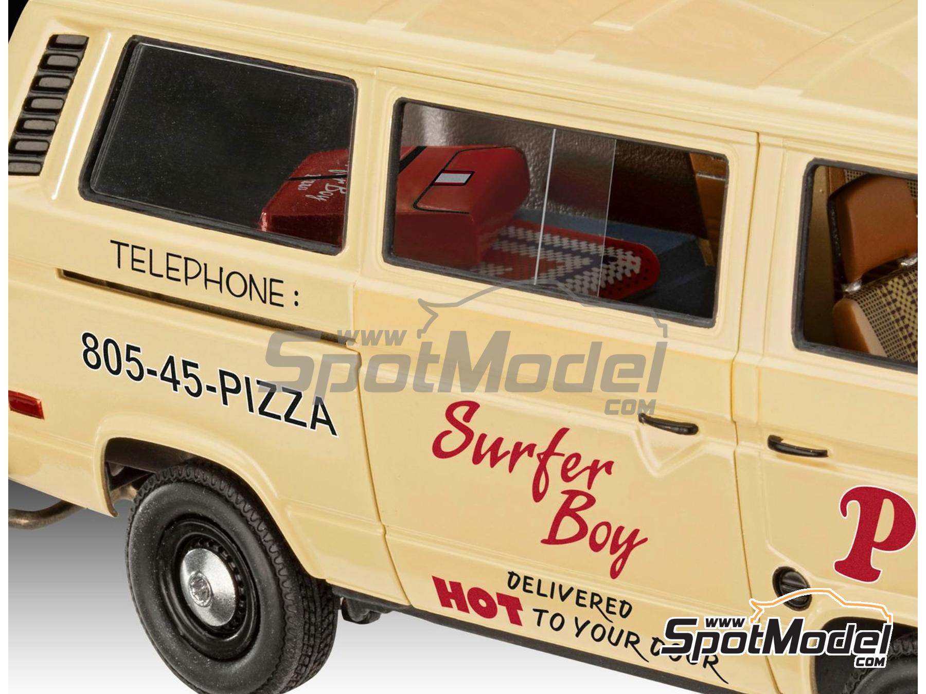Revell 07725: Van scale model kit 1/25 scale - Volkswagen T3