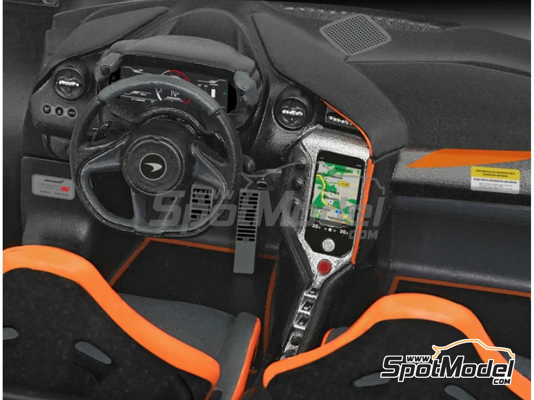 Image 5: McLaren 750S | Maqueta de coche en escala&nbsp;1/24 fabricado por Revell (ref.&nbsp;REV07734, tambien 4009803077345 y 07734)