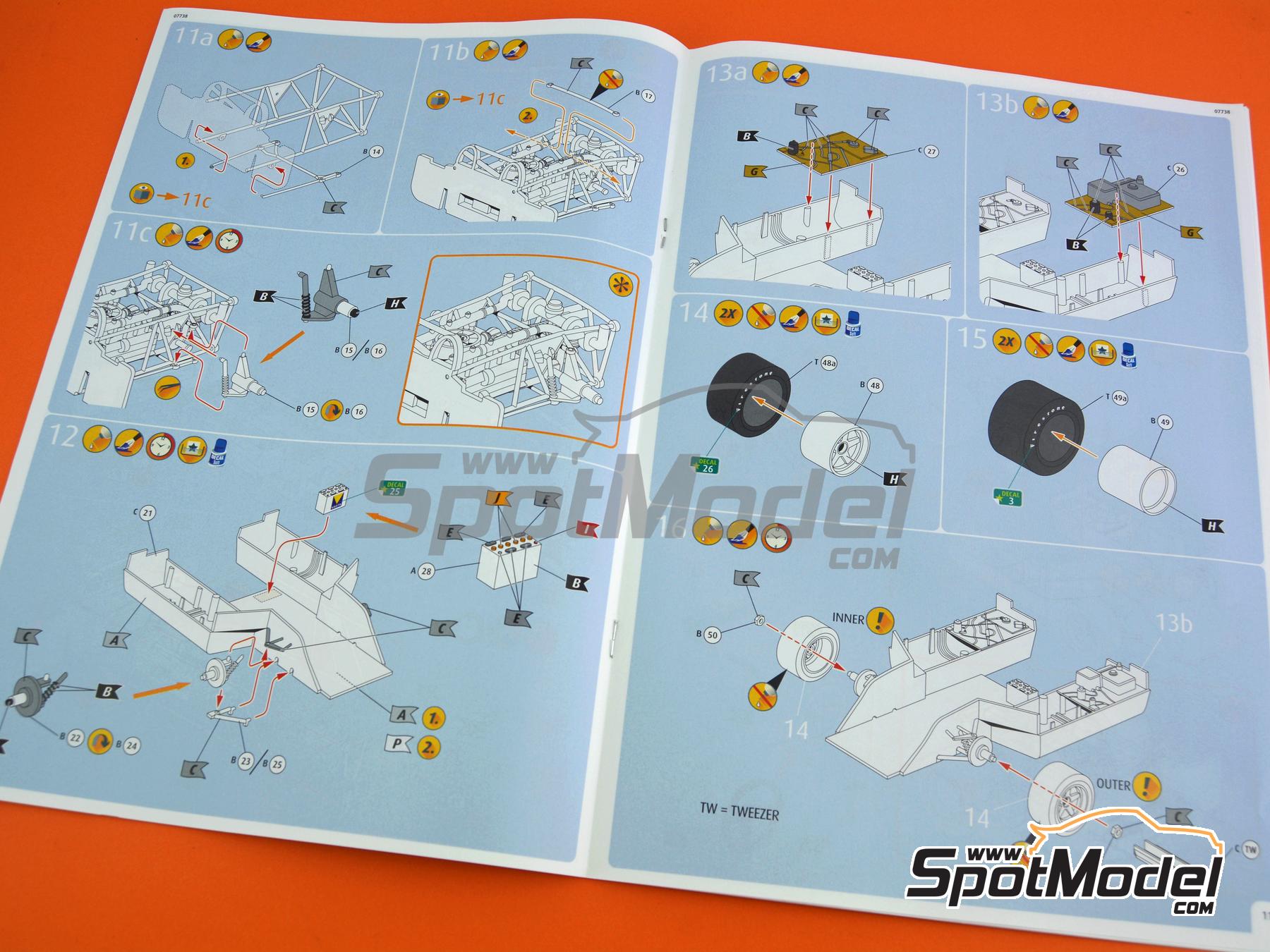 Image 15: Porsche 917/10 Martini Racing Team - Interserie 1974 | Scale model kit in 1/32 scale manufactured by Revell (ref. REV07738, also 4009803077383 and 07738)