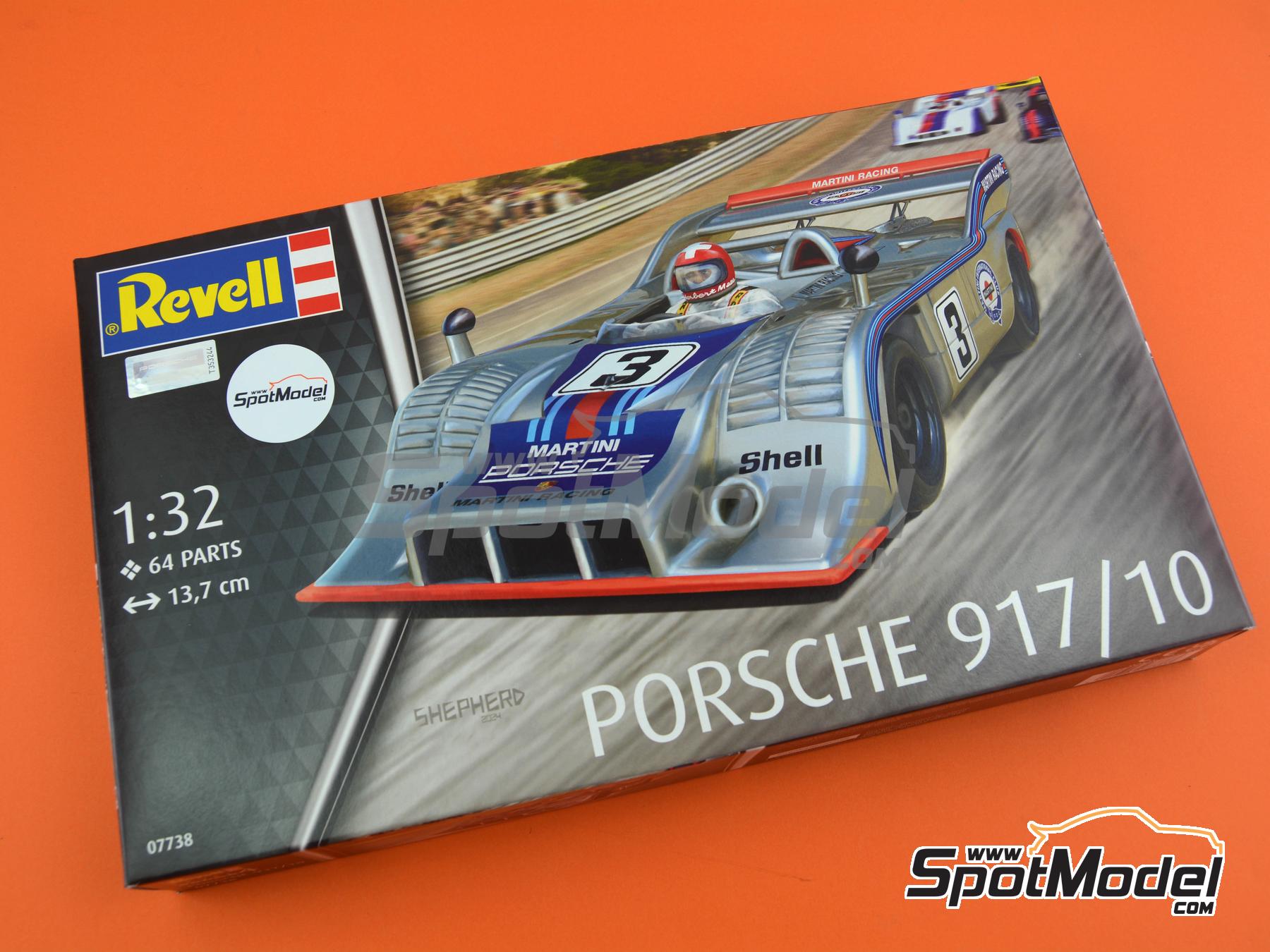 Image 18: Porsche 917/10 Martini Racing Team - Interserie 1974 | Scale model kit in 1/32 scale manufactured by Revell (ref. REV07738, also 4009803077383 and 07738)