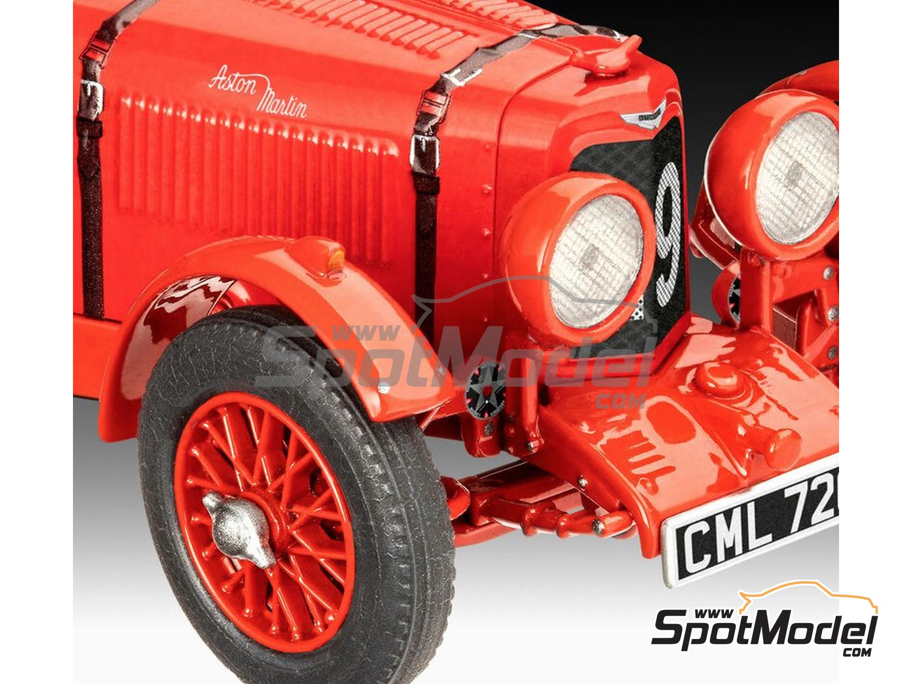 Image 3: Aston Martin Ulster Aston Martin Ltd. Team - 24 Hours Le Mans 1935 | Scale model kit in 1/32 scale manufactured by Revell (ref.&nbsp;REV07751, also 4009803077512 and 07751)