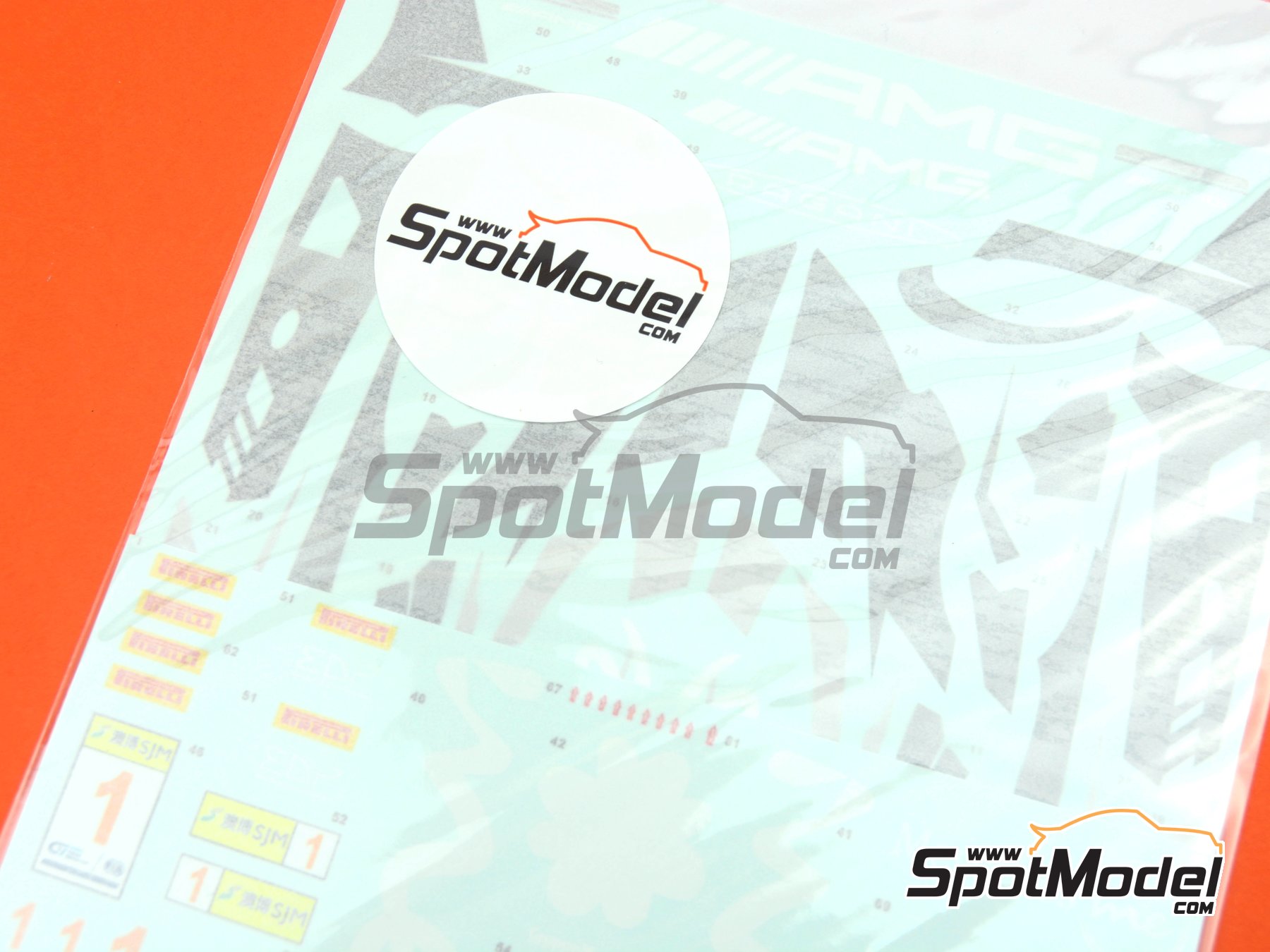 Image 4: Mercedes Benz AMG GT3 Equipo GruppeM Racing - Macau FIA GT World Cup Championship 2018 | Decoración en escala 1/24 fabricado por SK Decals (ref. SK-24084, tambien SK24084)