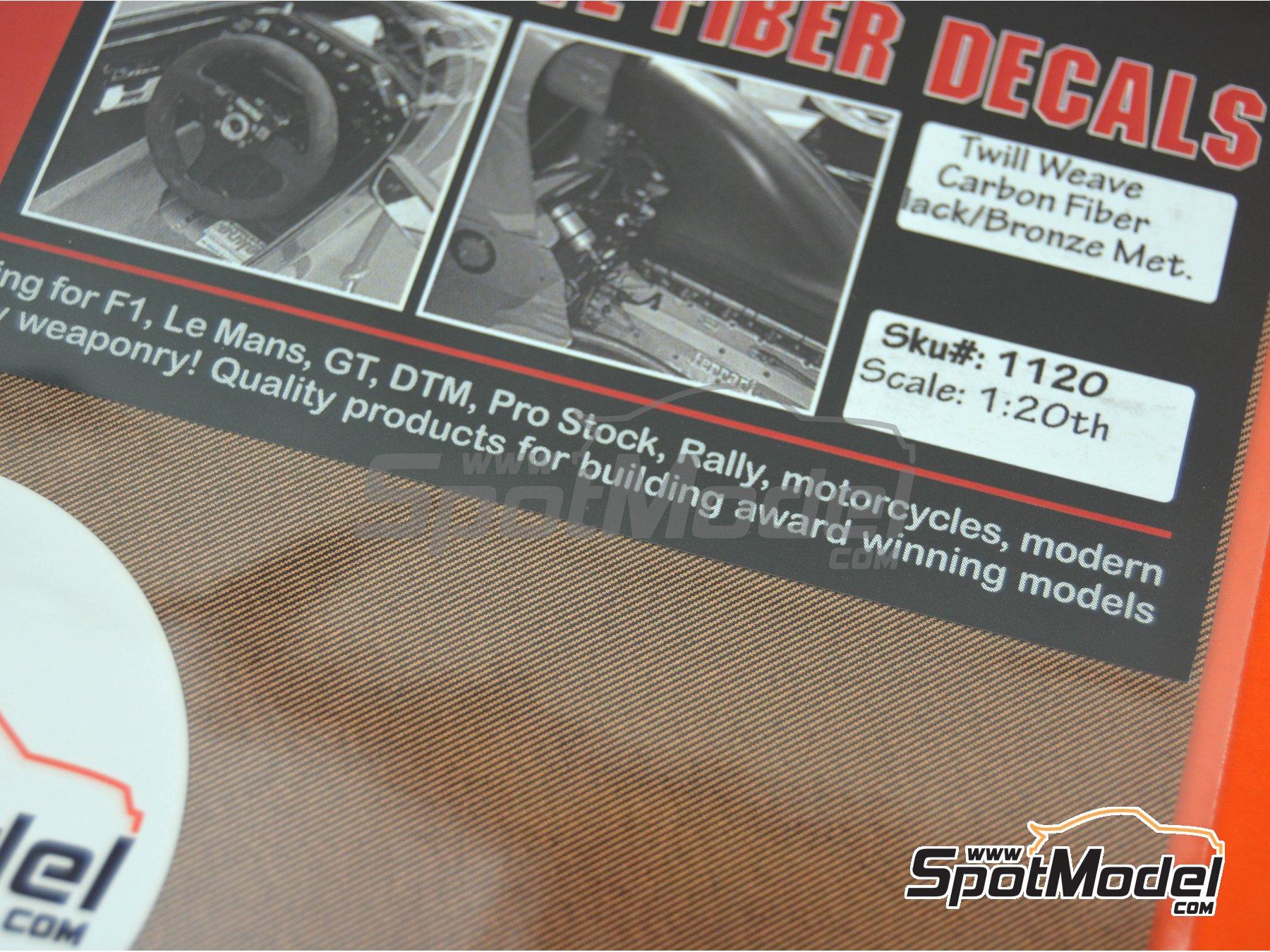 Image 3: Fibra de carbono trama diagonal tono bronce y negro con textura de tama&ntilde;o grande | Calca de trama de fibra de carbono en escala&nbsp;1/20 fabricado por Scale Motorsport (ref.&nbsp;SM1120, tambien 1120)