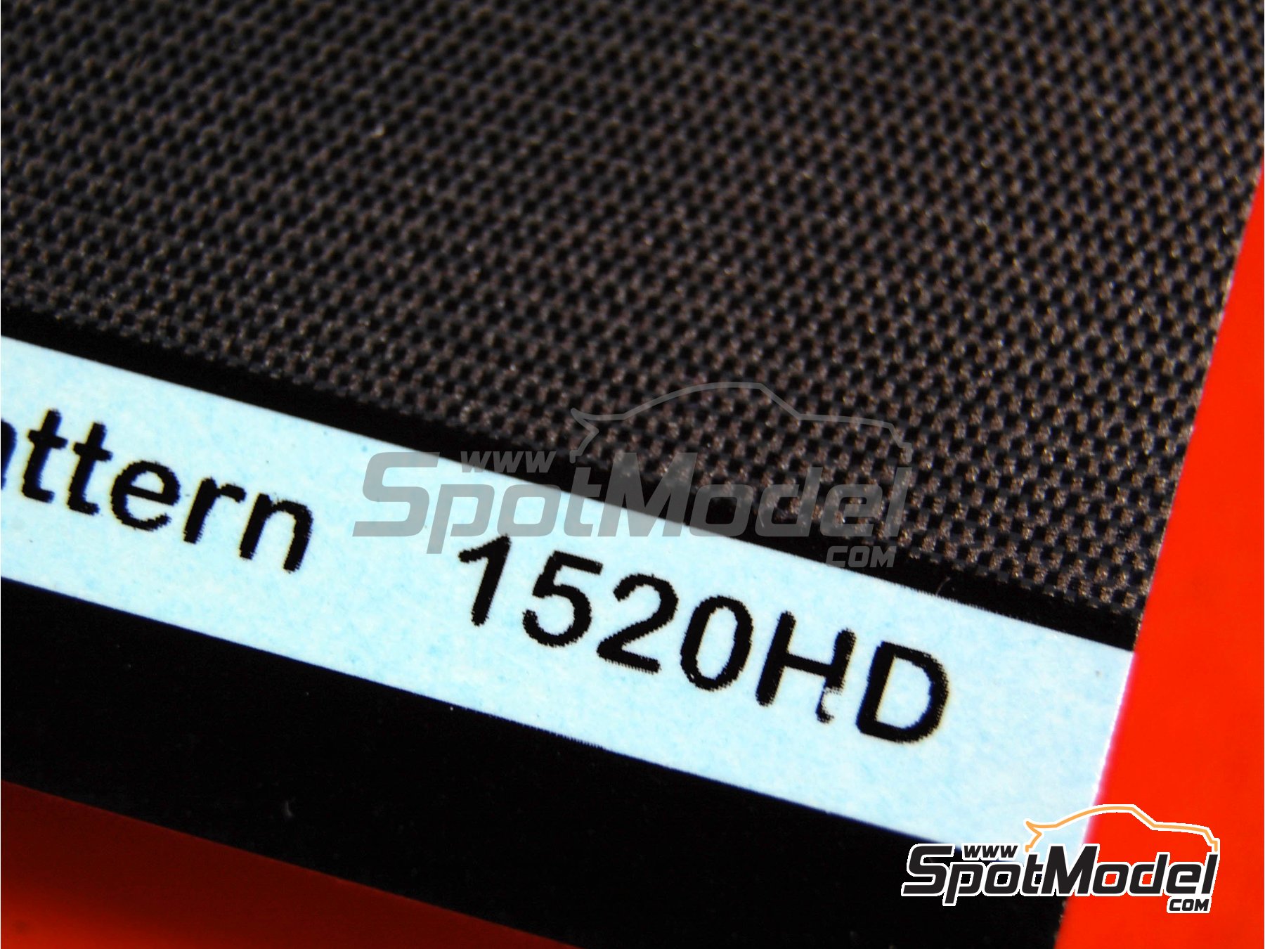 Image 3: Fibra de carbono de alta definicion con textura de tamaño grande | Calca de trama de fibra de carbono en escala 1/20 fabricado por Scale Motorsport (ref. SM1520, tambien 0810614005205 y 1520)