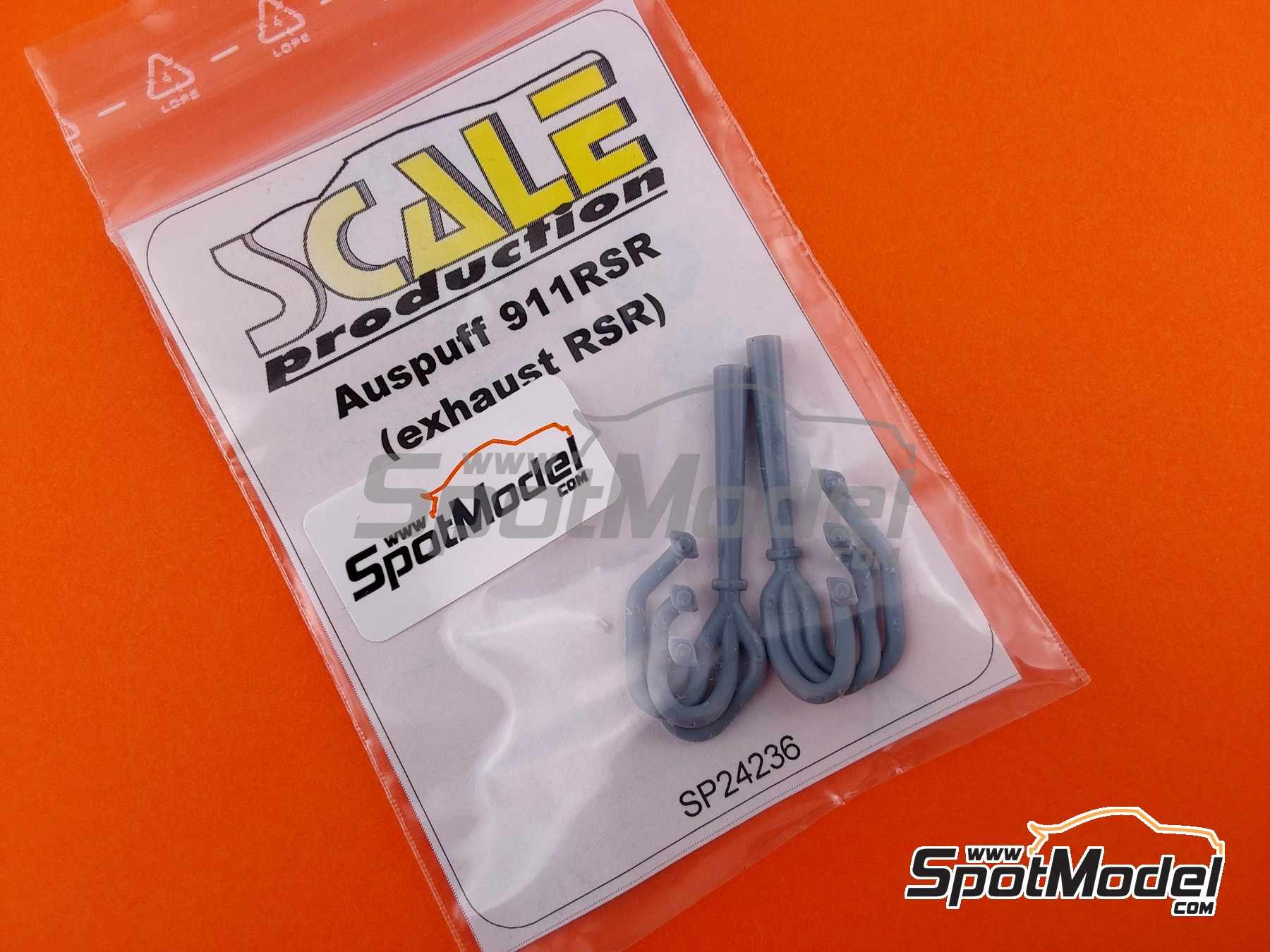 Image 1: Porsche 911 RSR | Escapes en escala&nbsp;1/24 fabricado por Scale Production (ref.&nbsp;SP24236)