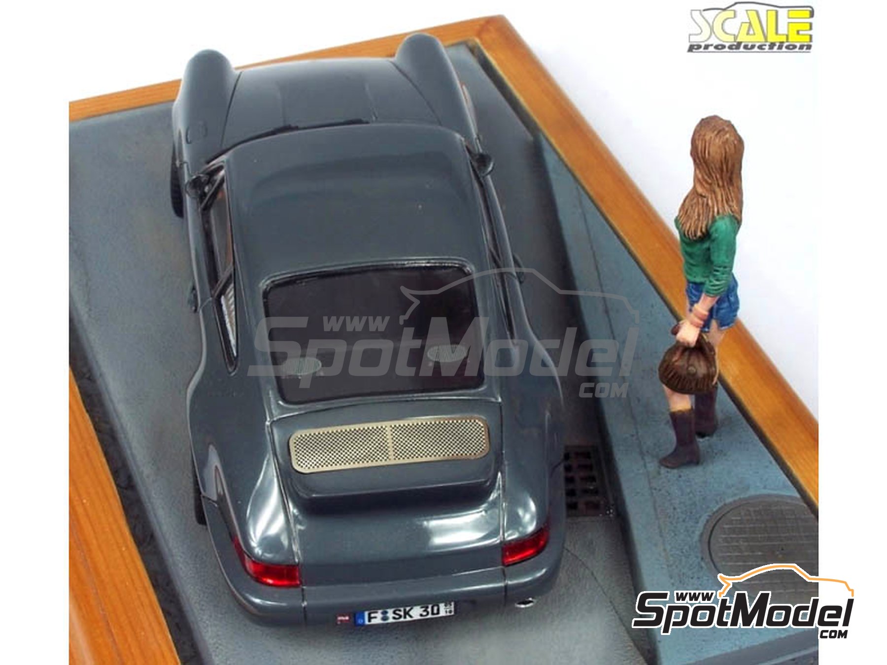 Image 3: 911 outlaw ventilation grille | Detail in 1/24 scale manufactured by Scale Production (ref.&nbsp;SP24276)