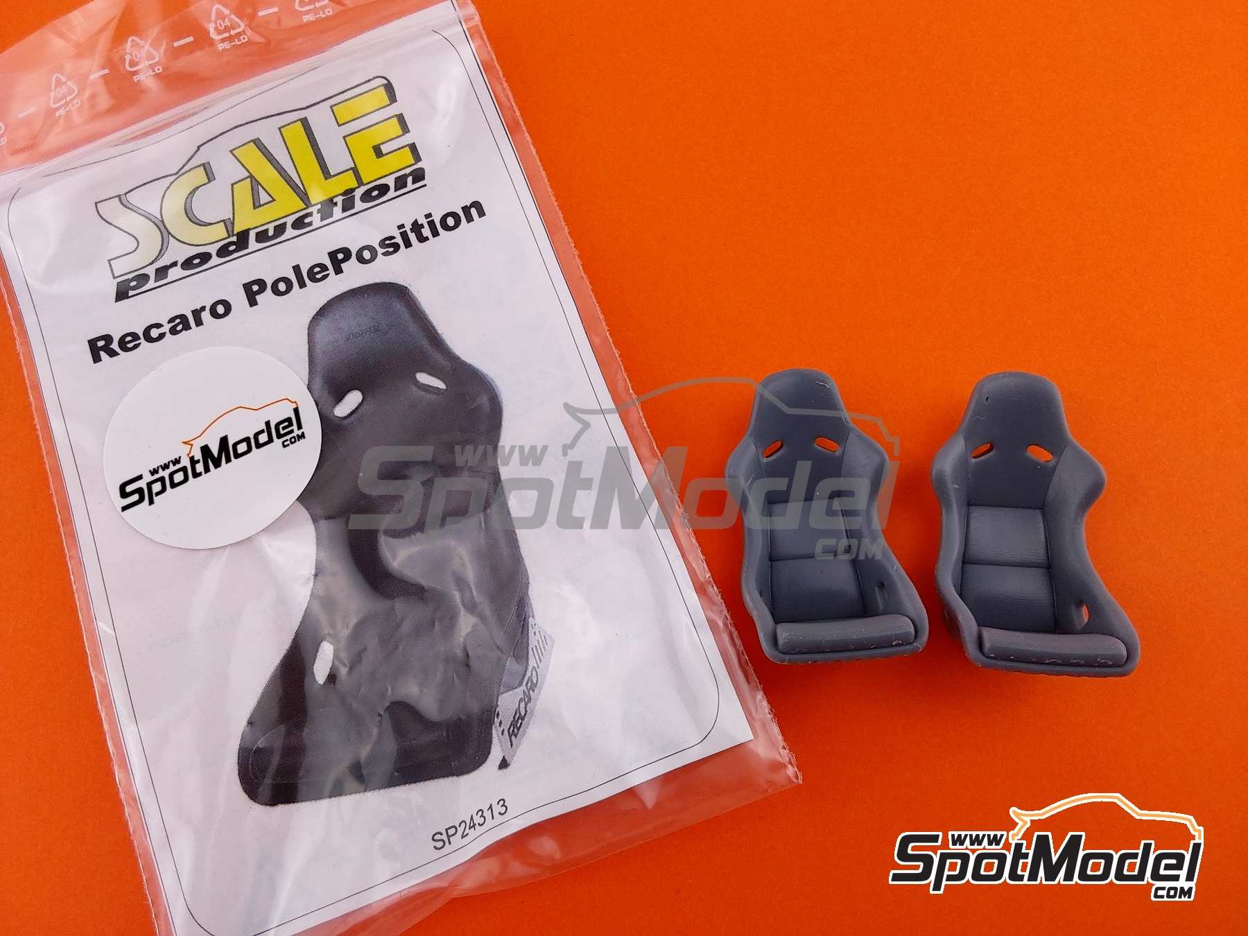 Image 4: Recaro PolePosition seats | Seat in 1/24 scale manufactured by Scale Production (ref.&nbsp;SP24313)