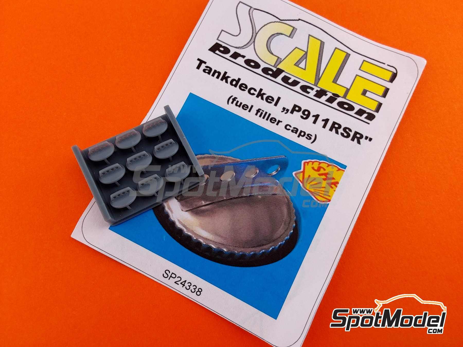 Image 4: Tapones dep&oacute;sito de combustible tipo Porsche 917 - 908 - 911RSR | Detalle en escala&nbsp;1/24 fabricado por Scale Production (ref.&nbsp;SP24338)