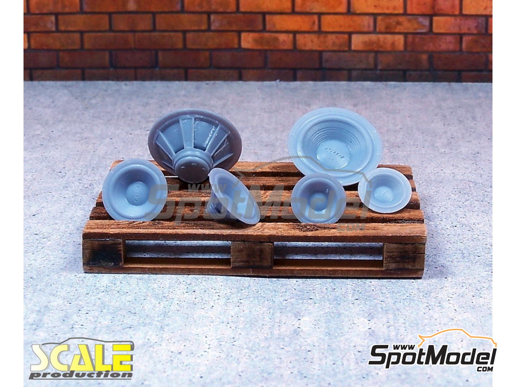 Image 1: Altavoces | Detalle en escala 1/24 fabricado por Scale Production (ref. SP24404-1, tambien SP24404#1)