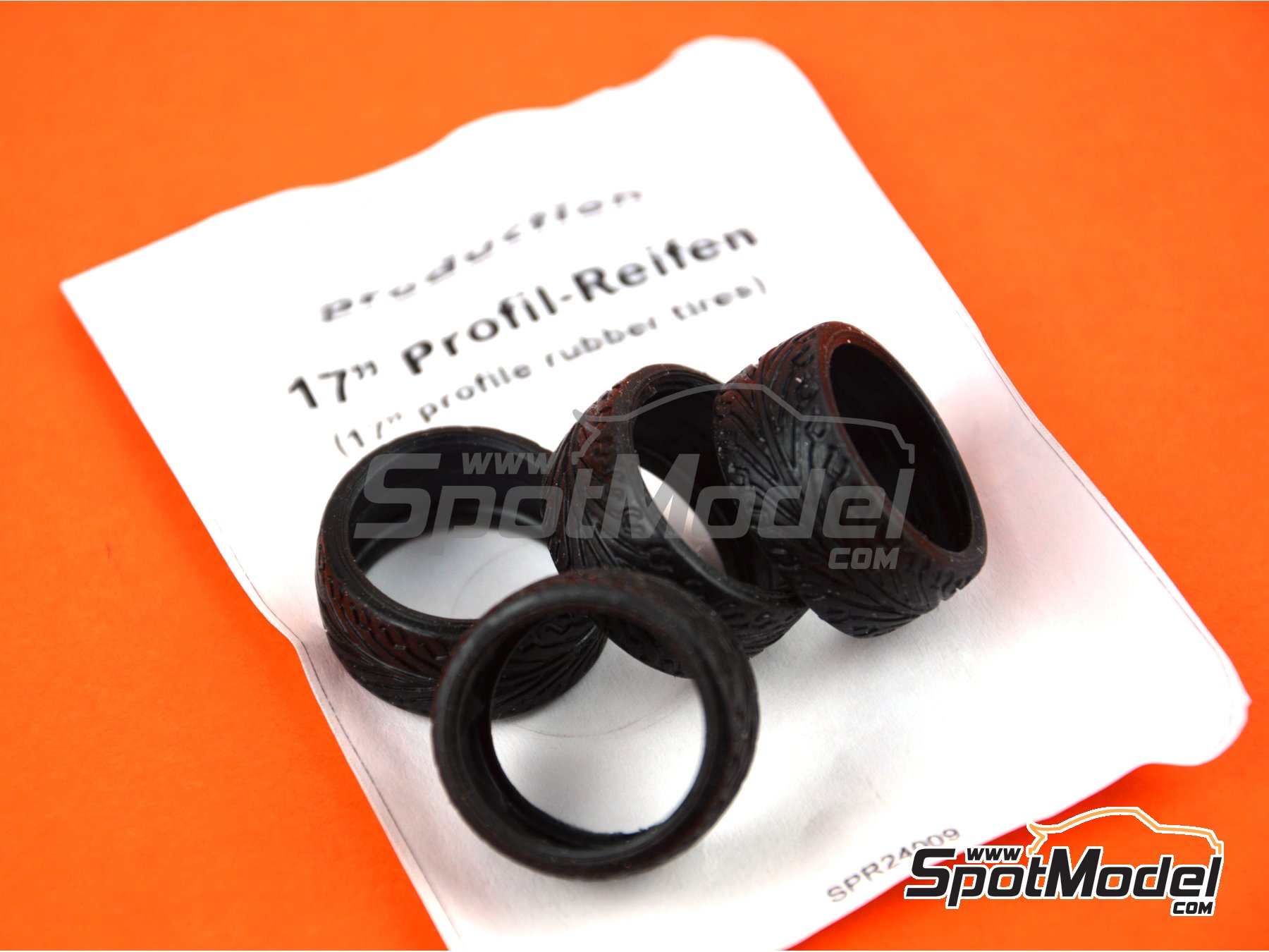 Image 3: 17 inches tread tyres | Tyre set in 1/24 scale manufactured by Scale Production (ref.&nbsp;SPR24009)